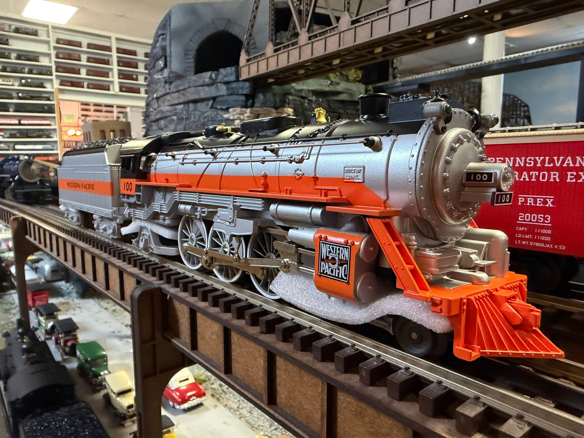 Lionel 2532100 - LionChief +2.0 Pacific Steam Locomotive "Western Pacific" #100