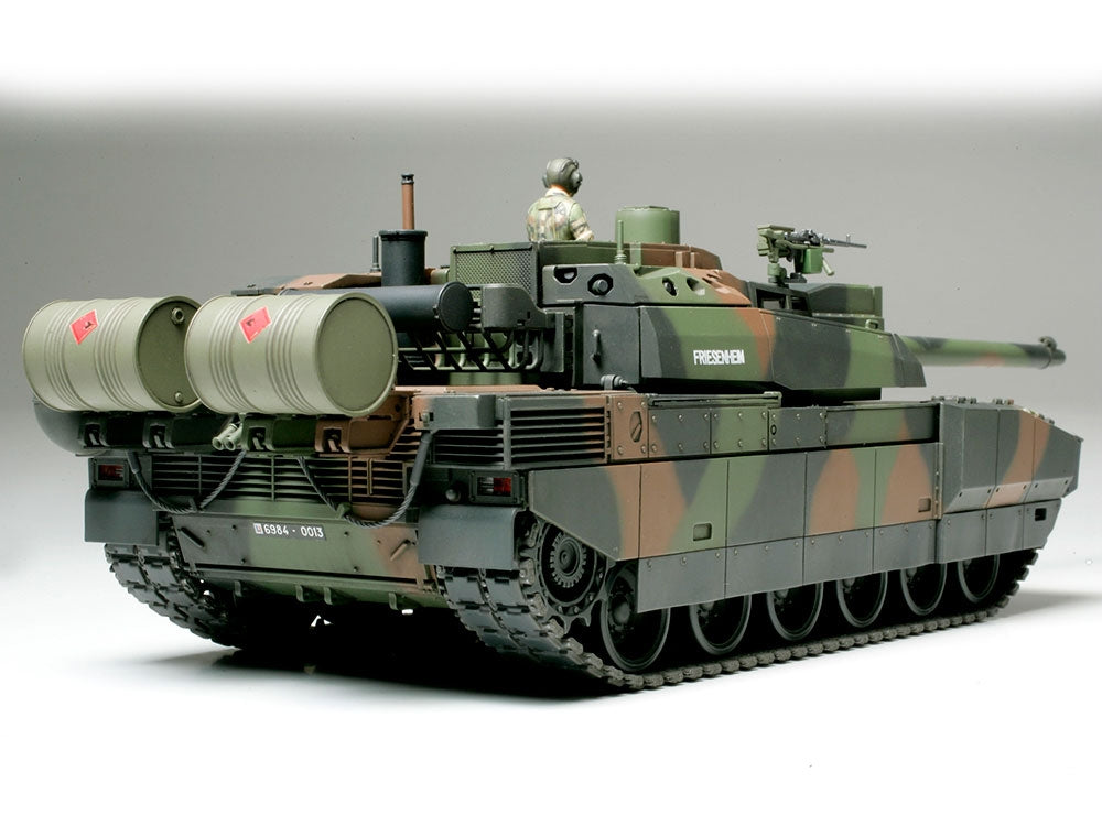 Tamiya 35362 - French Main Battle Tank - Leclerc Series 2 - 1/35 Scale Model Kit