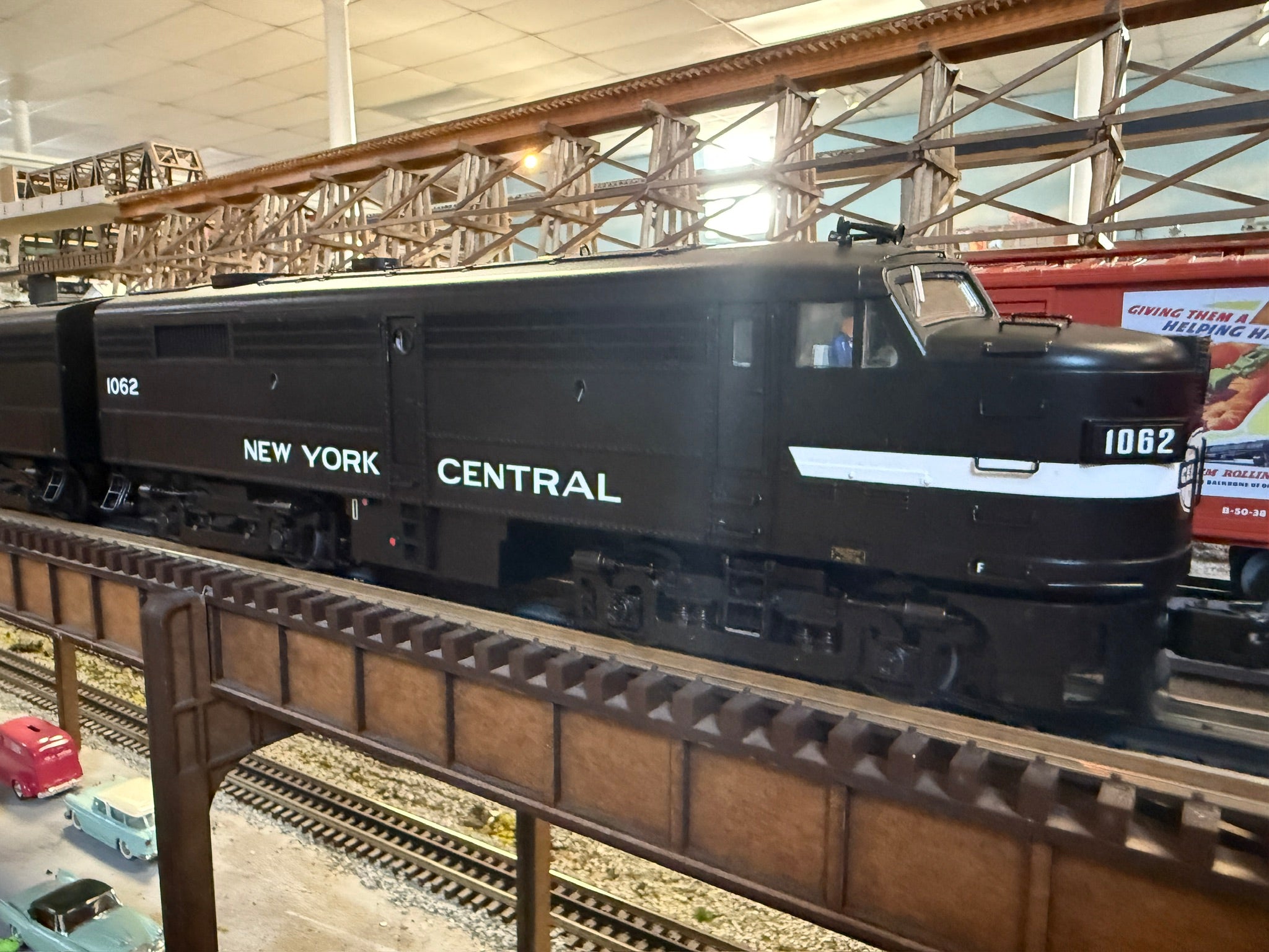 Lionel 2533971 - Legacy FA-2 AA Diesel Set "New York Central" #1062/1063 (Cigar Band) - Custom Run for MrMuffin'sTrains