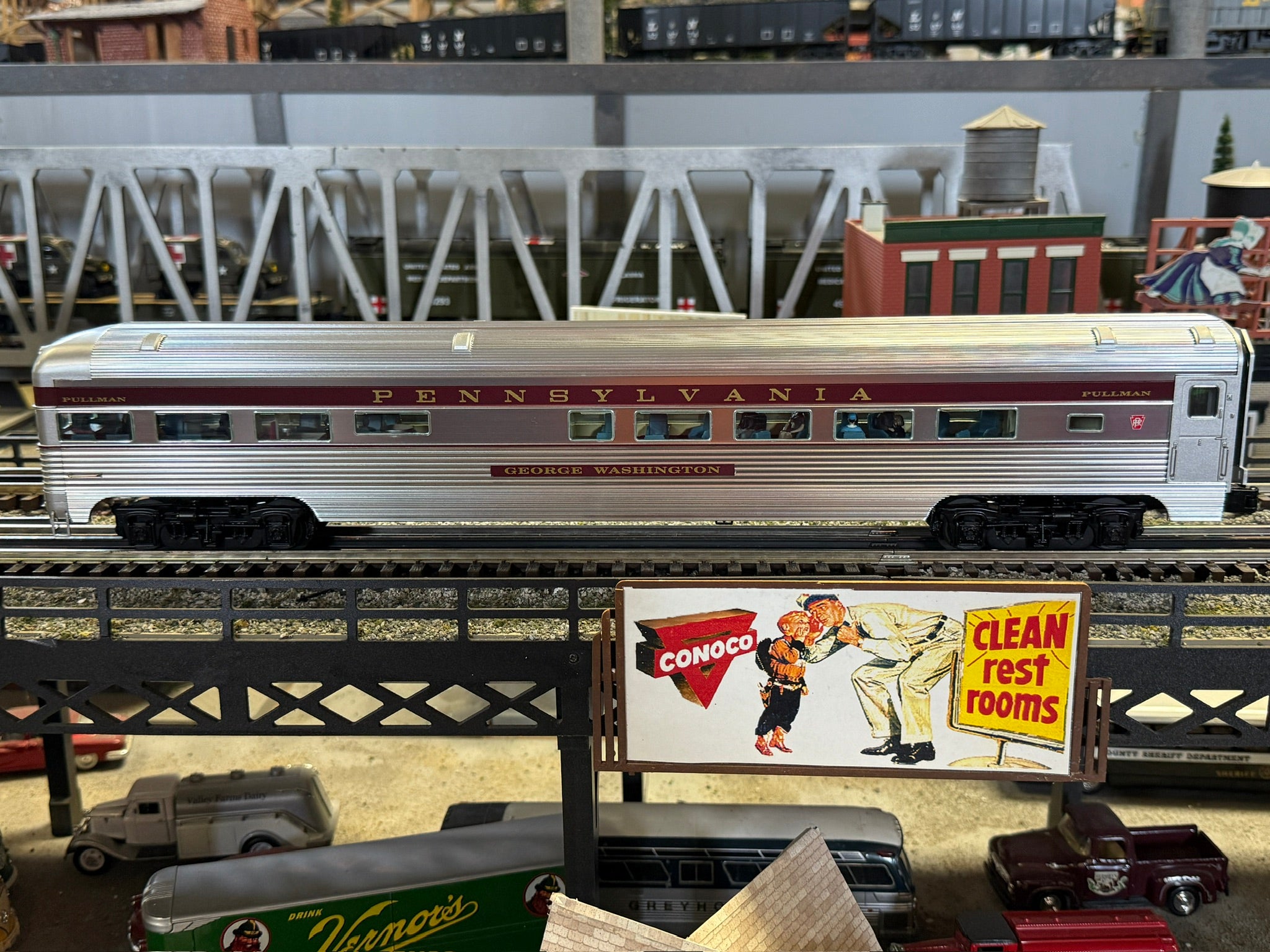 Lionel 2527090 - 18" Aluminum Passenger Car Set "Pennsylvania" (4-Car) Senator