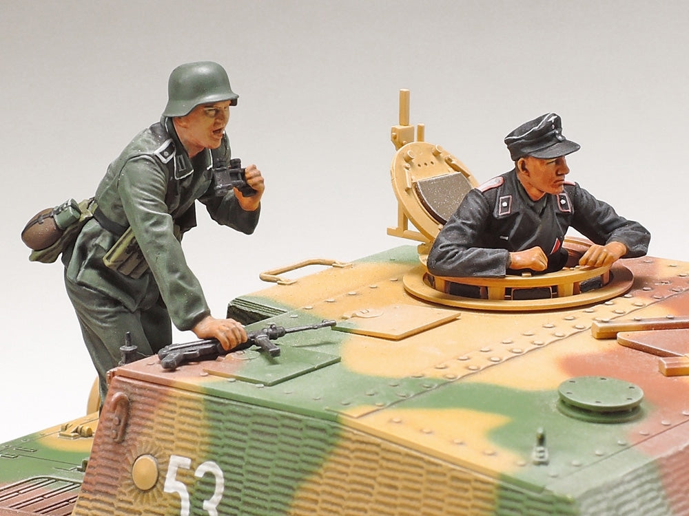 Tamiya 35353 - German Assault Tank IV - Brummbar Late Production - 1/35 Scale Model Kit