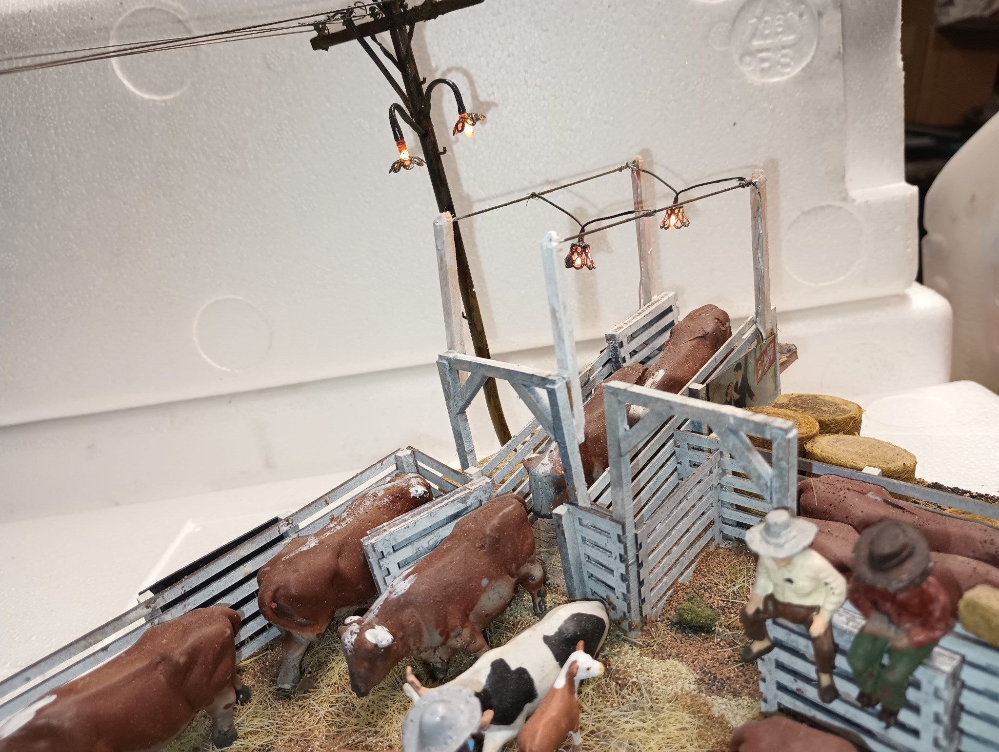 TW TrainWorx Stock Pen/Corral Kit - assembled and detailed by Harry Hieke