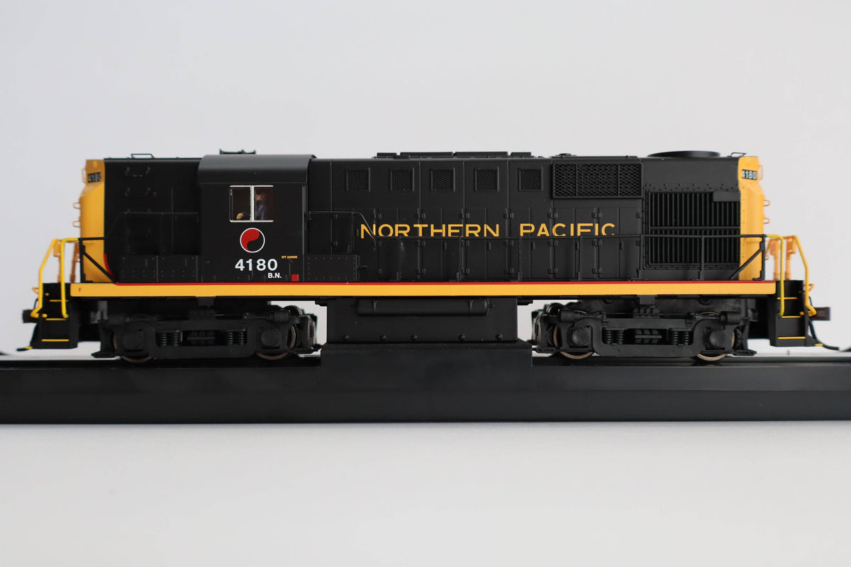 Atlas HO 10004535 - Gold - ALCo RS-11 Diesel Locomotive "Burlington Northern" #4183 (Northern Pacific patch)