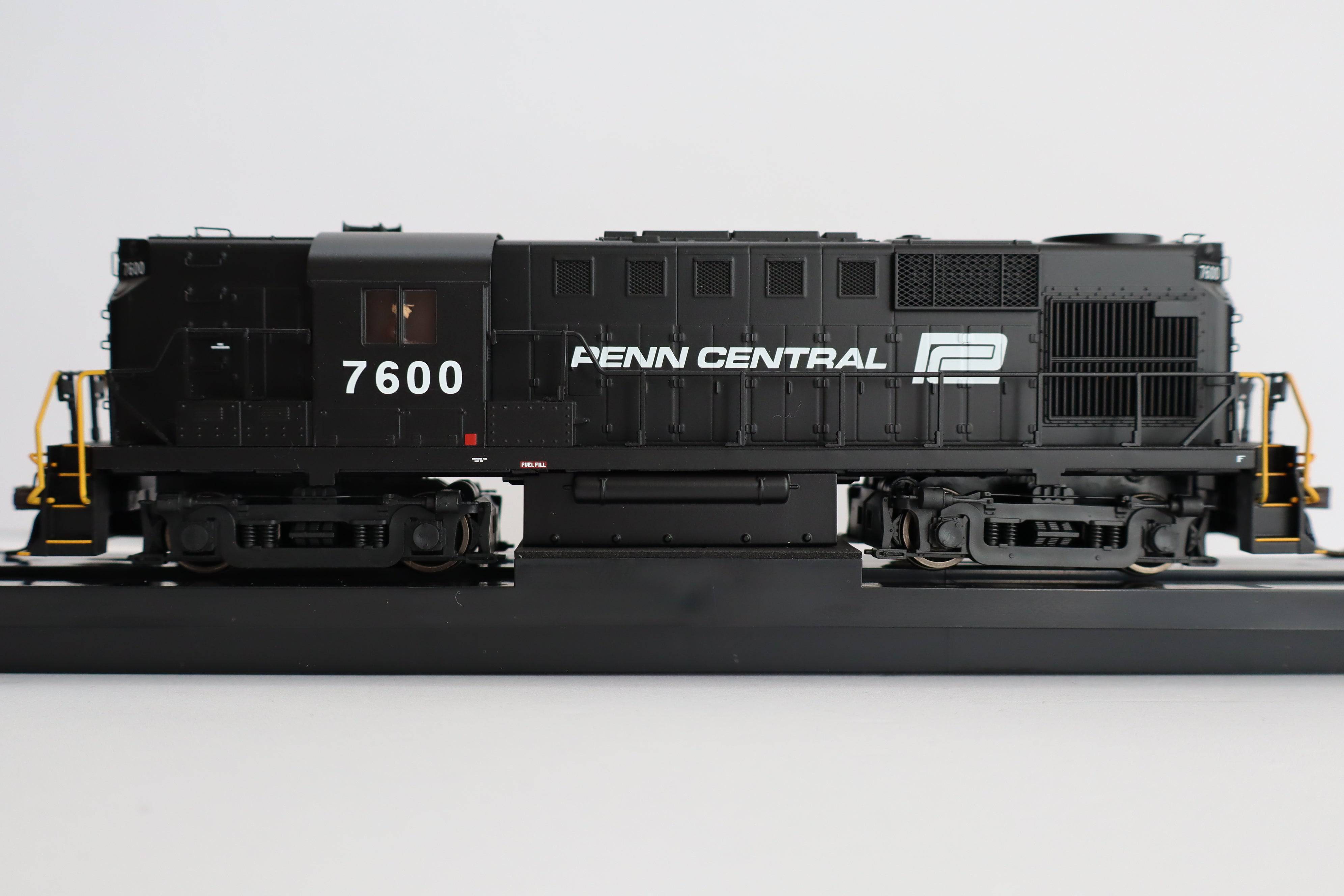 Atlas HO 10004549 - Gold Model - ALCo RS-11 Diesel Locomotive "Penn Central" #7600