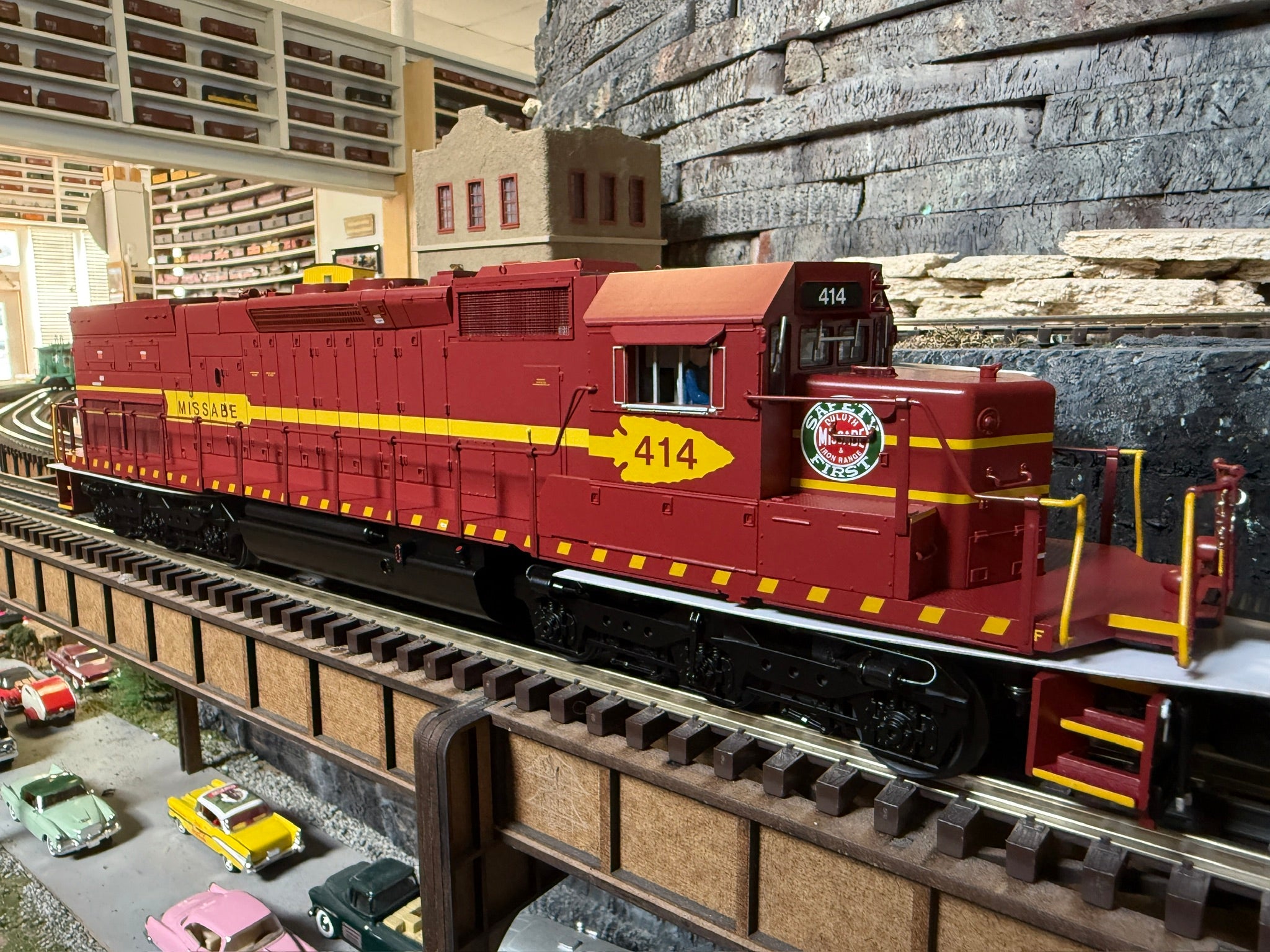 Lionel 2533990 - Legacy SD40T-2 Diesel Locomotive "Duluth Missabe & Iron Range" #414 - Custom Run for MrMuffin'sTrains