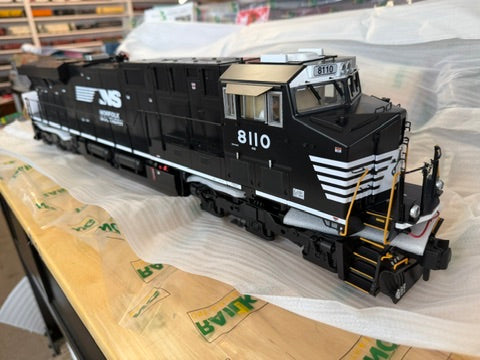 MTH 70-2185-1 - ES44AC Diesel Engine "Norfolk Southern" #8110 w/ PS3