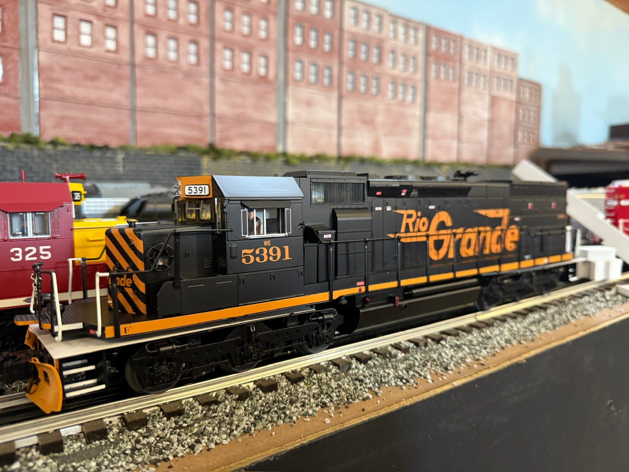 Lionel 2533832 - Legacy SD40T-2 Diesel Locomotive "Denver & Rio Grande" #5413