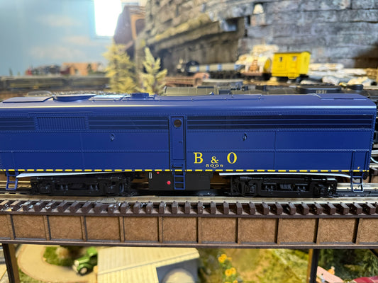Lionel 2533888 - Legacy - FB-2 Diesel Locomotive "Baltimore & Ohio" #5008 (Powered)