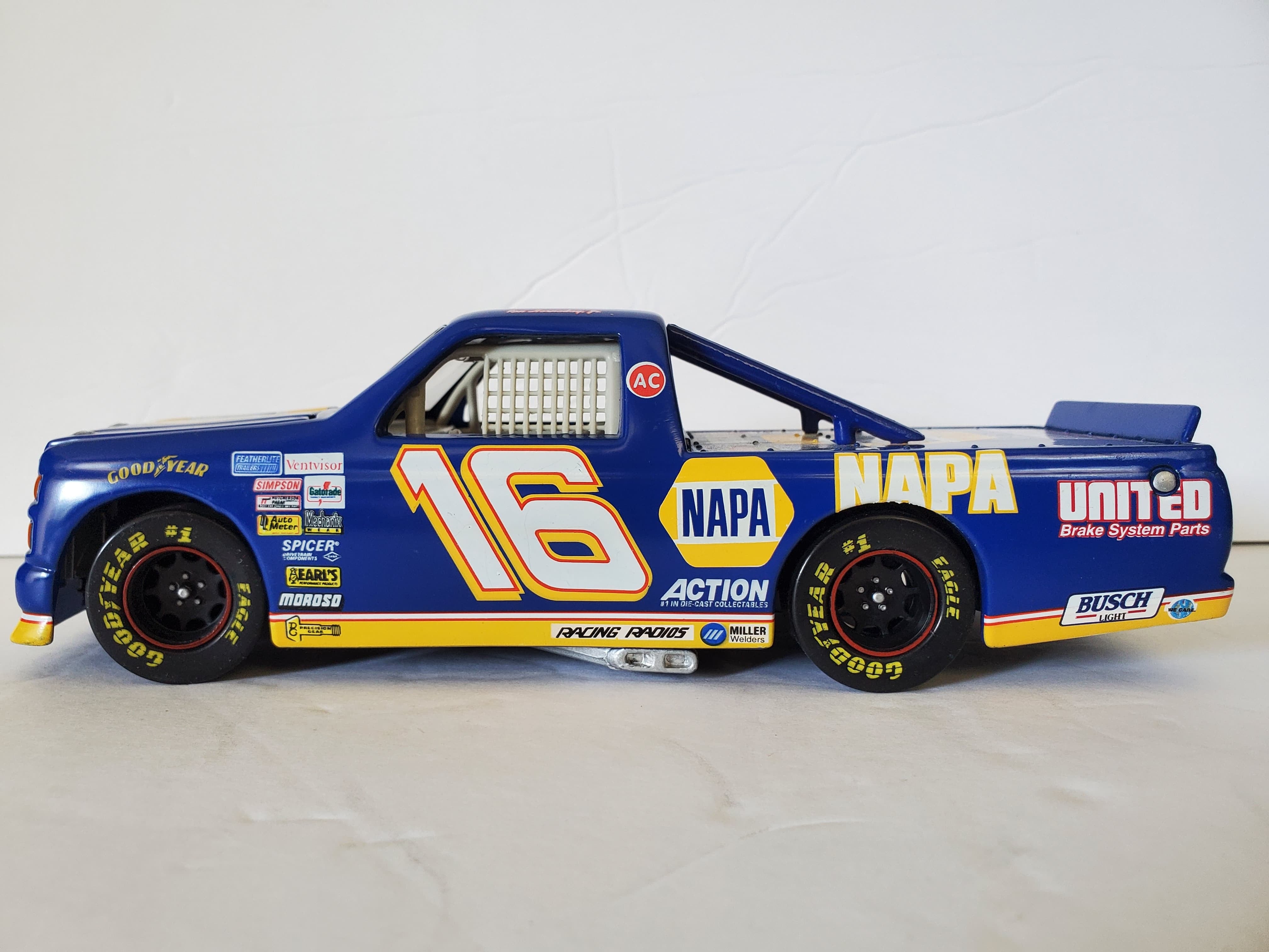 1996 ACTION & SPORTS IMAGE #16 NAPA RACE TRUCK-RON HORNADAY - Second hand - SH033