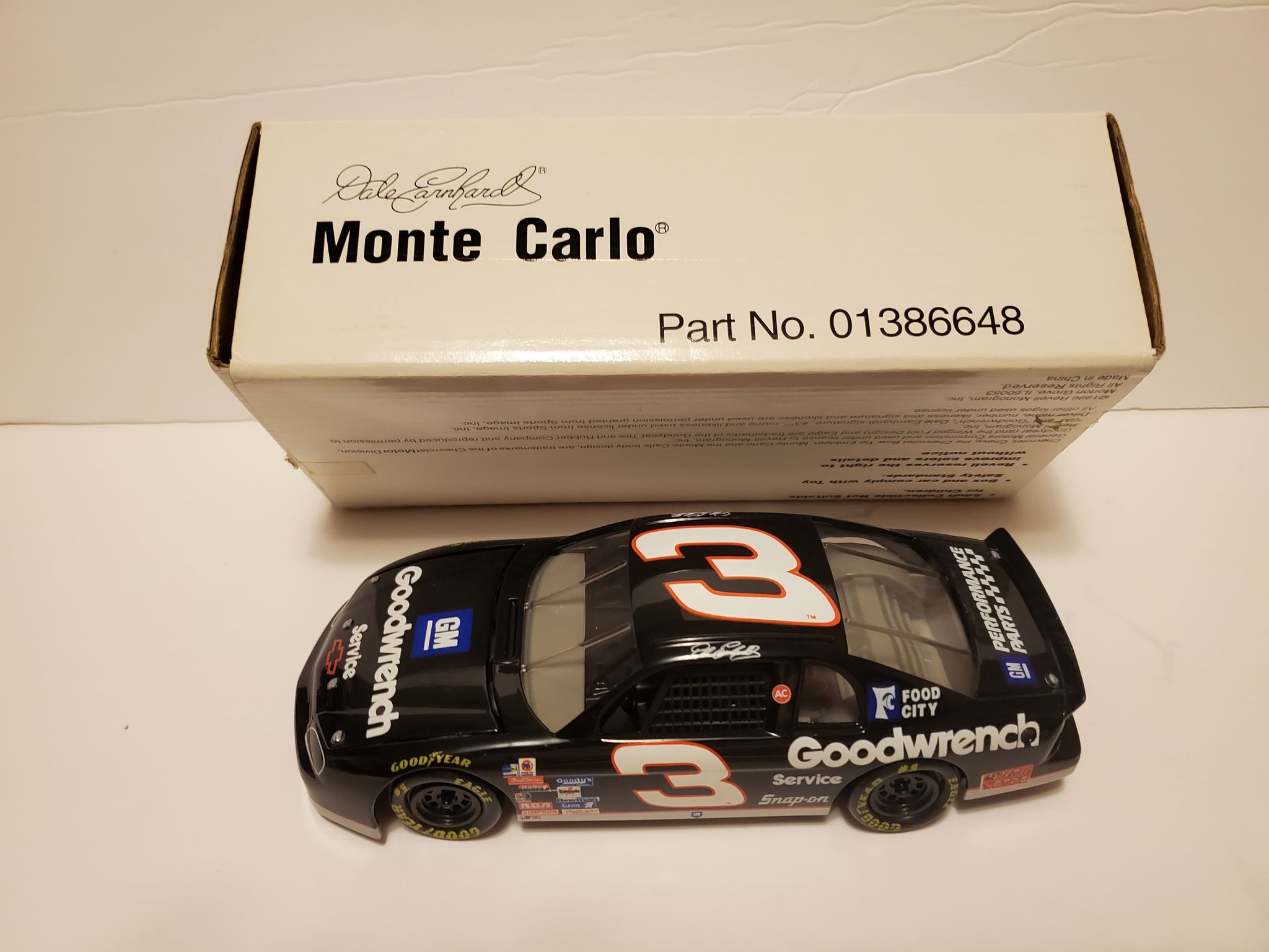 1996 REVELL #3 GM GOODWRENCH SERVICE-DALE EARNHARDT - 1/24 DIECAST - Second hand - SH015