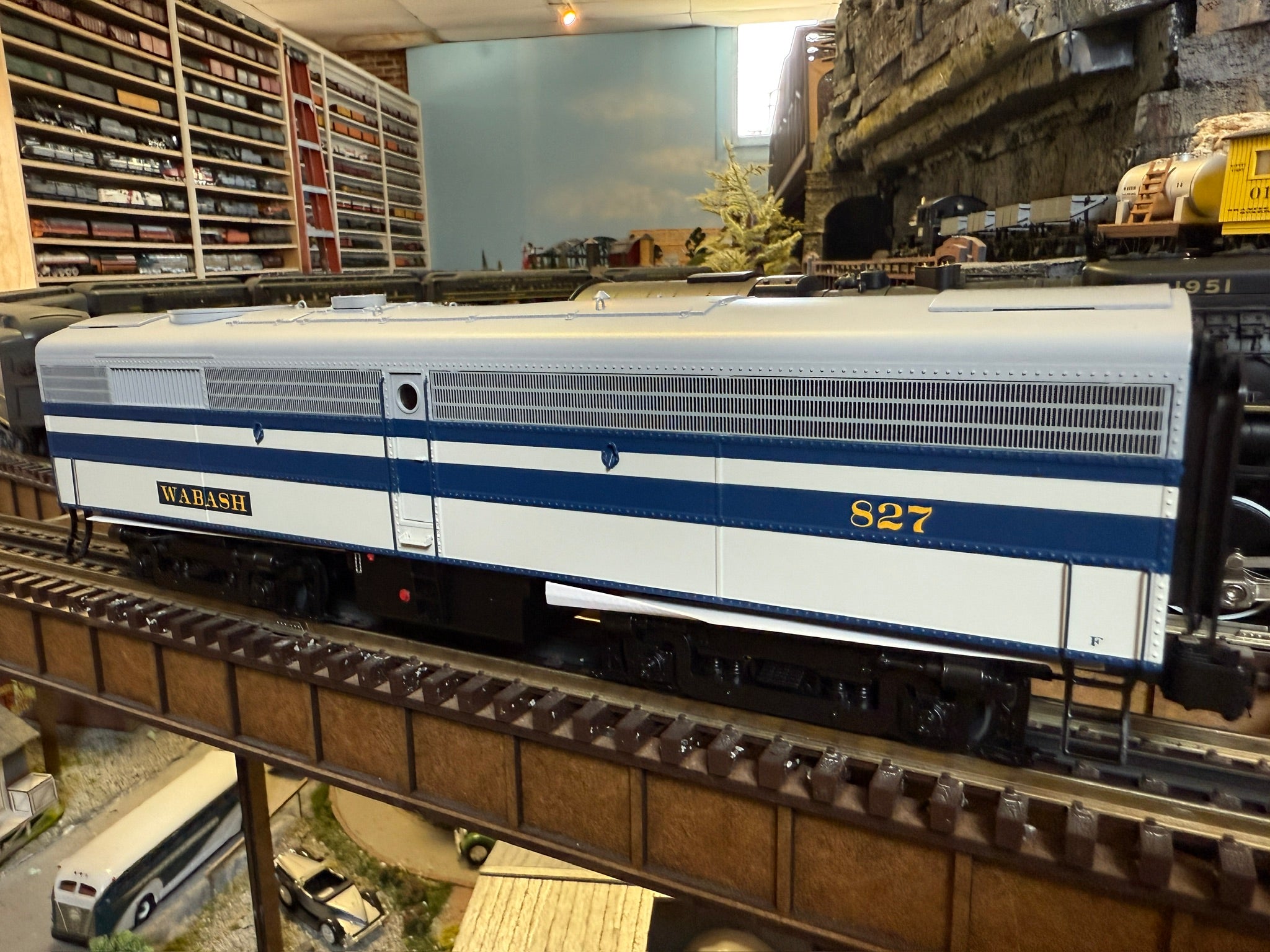 Lionel 2533929 - Legacy FB-2 SuperBass "Wabash" #827