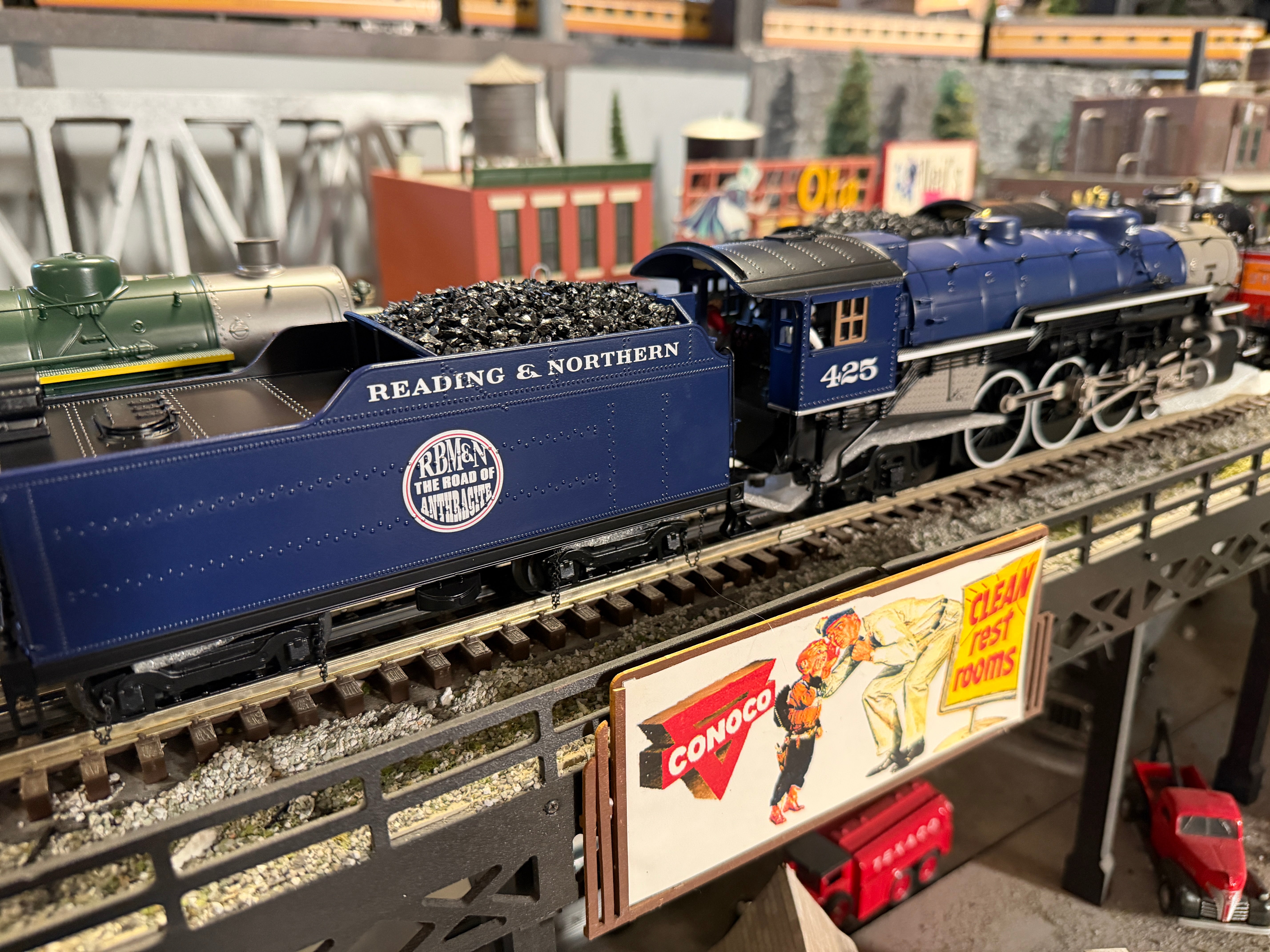 MTH 20-3972-1 - 4-6-2 USRA Heavy Pacific Steam Engine "Reading & Northern" #425 w/ PS3