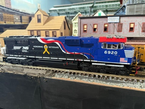 MTH 20-21957-1 - SD60E Diesel Engine "Norfolk Southern" #6920 w/ PS3 (Honoring Veterans)