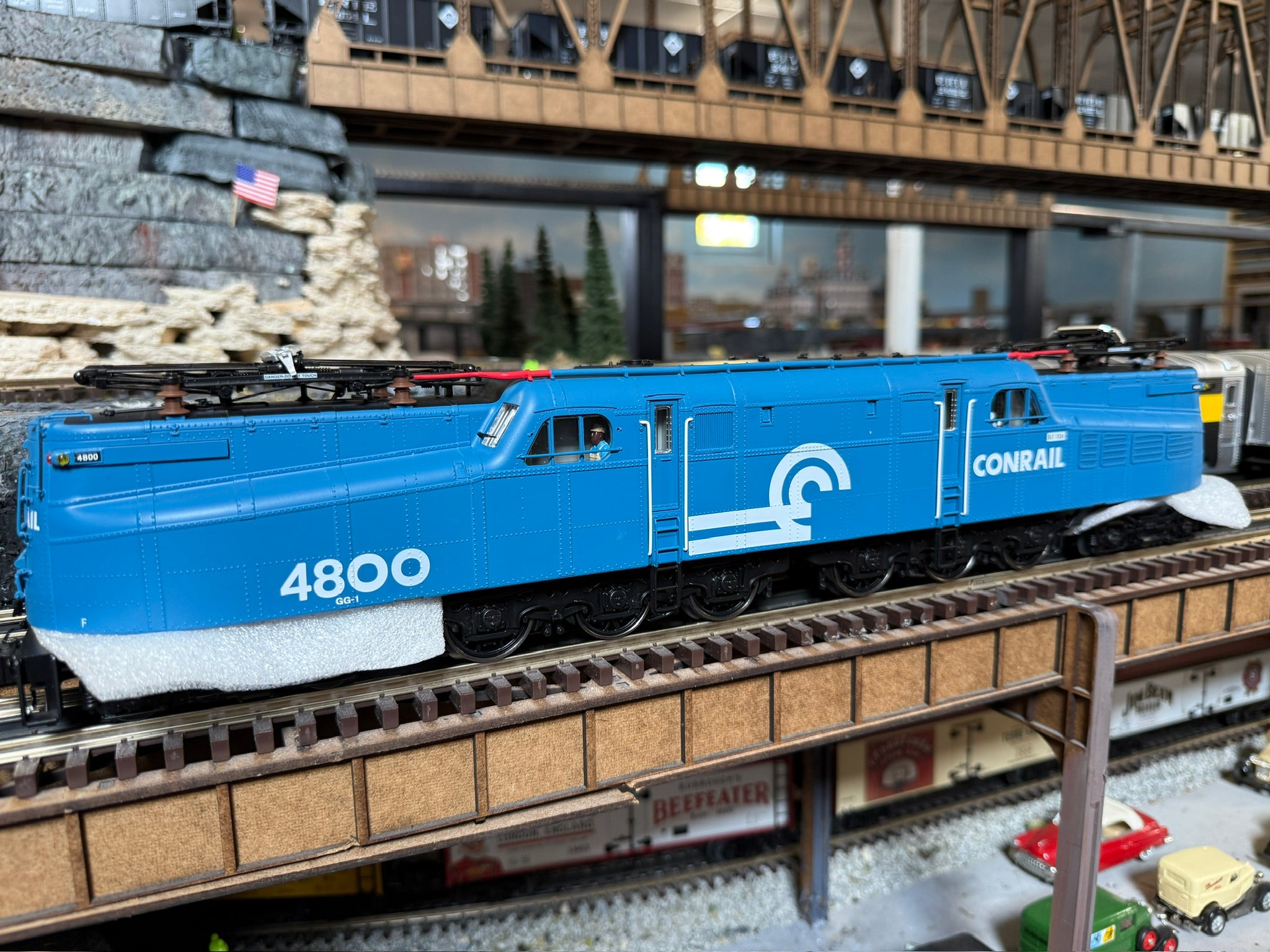 Lionel 2533040 - Vision Line GG1 Electric Engine "Conrail" #4800