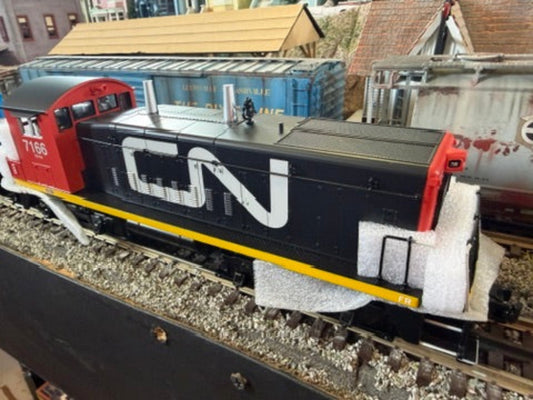 MTH 30-21304-1 - SW-8 Switcher Diesel Engine "Canadian National" #7166 w/ PS3 - MrMuffin'sTrains