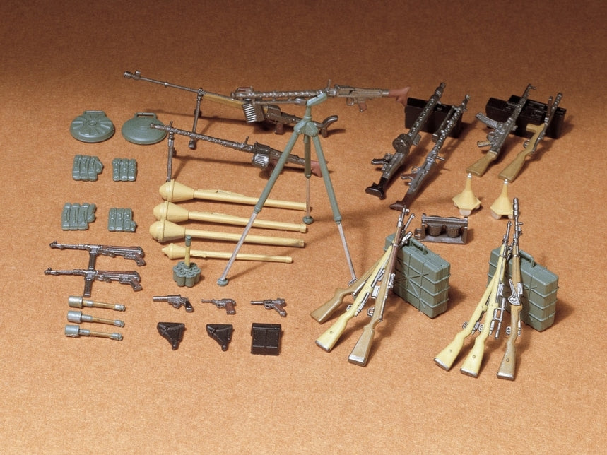 Tamiya 35111 - German Infantry Weapons Set - 1/35 Scale Model Kit