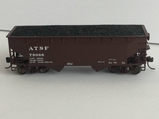 Atlas HO 20007439 - Trainman - 2-Bay Offset Hopper "Santa Fe" #78066