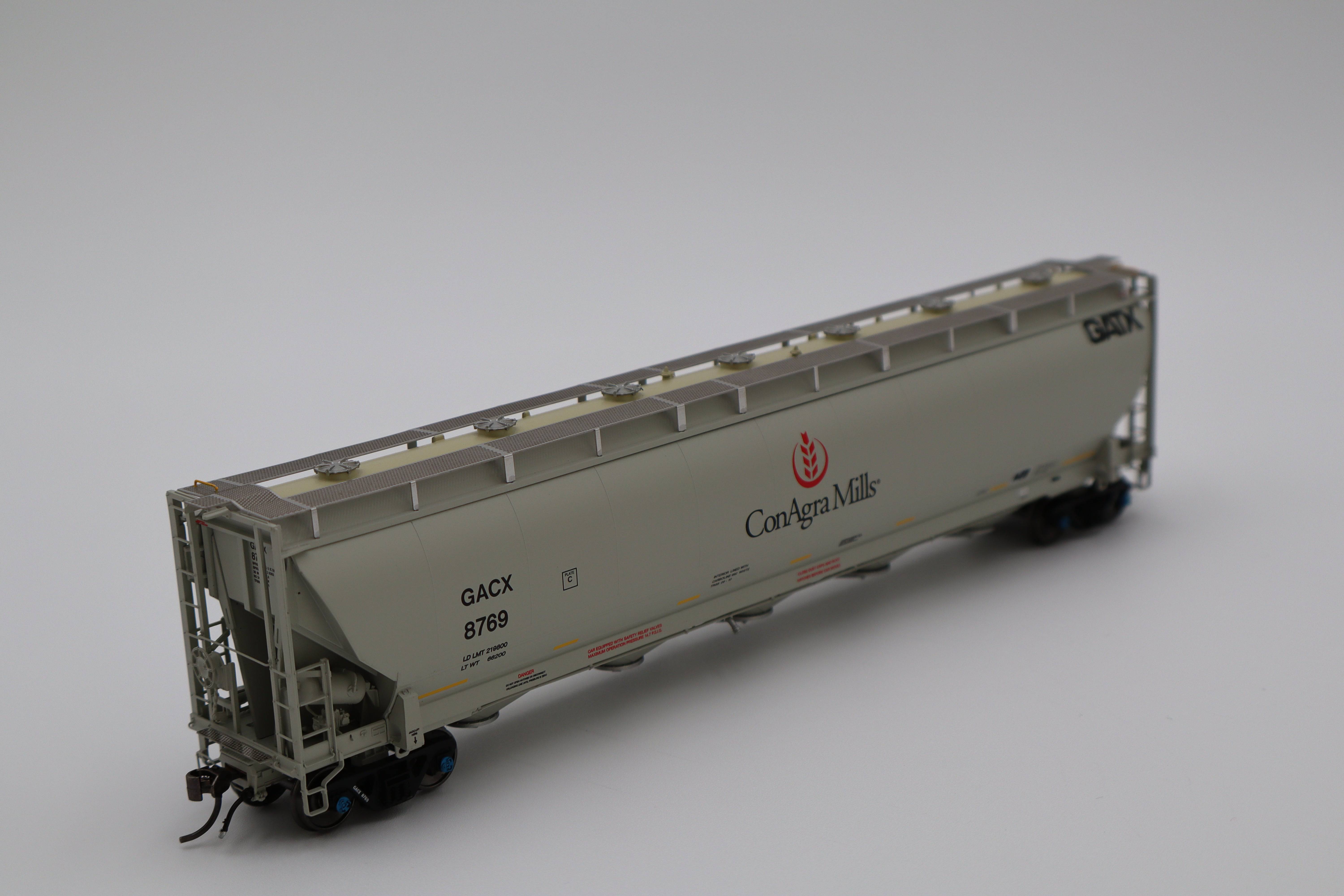 Atlas HO 20007491 - Master Trinity 5660 PD Covered Hopper - 'GACX (ConAgra Mills)' - #8774