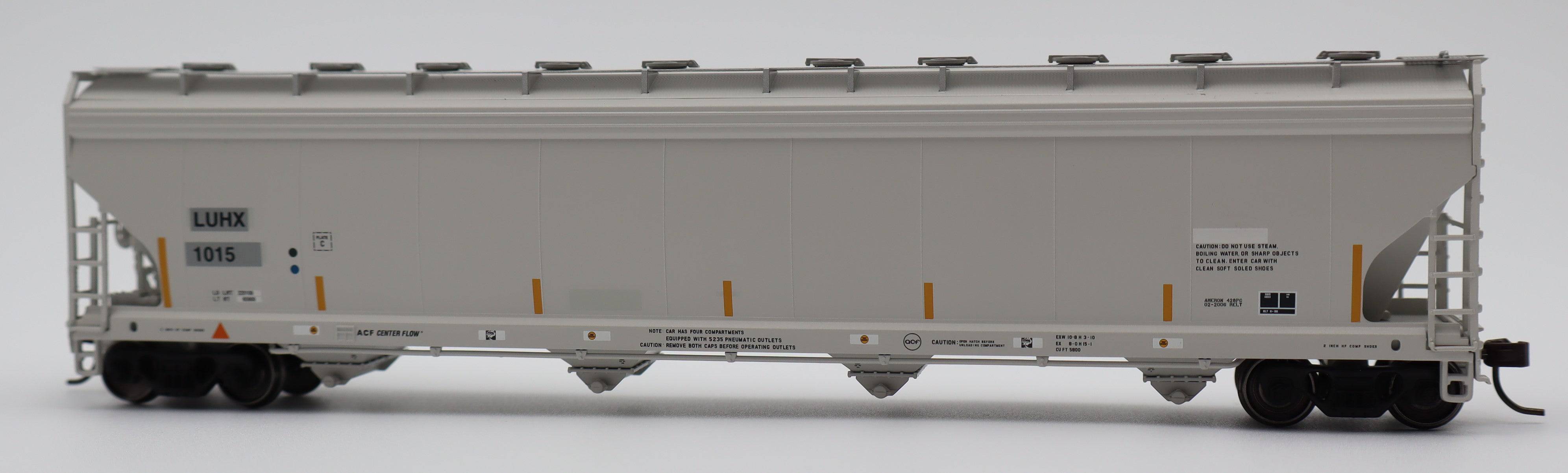 Atlas HO 20007679 - Master - 5800 Centerflow Covered Hopper Car "Luhu Logistics" #1021
