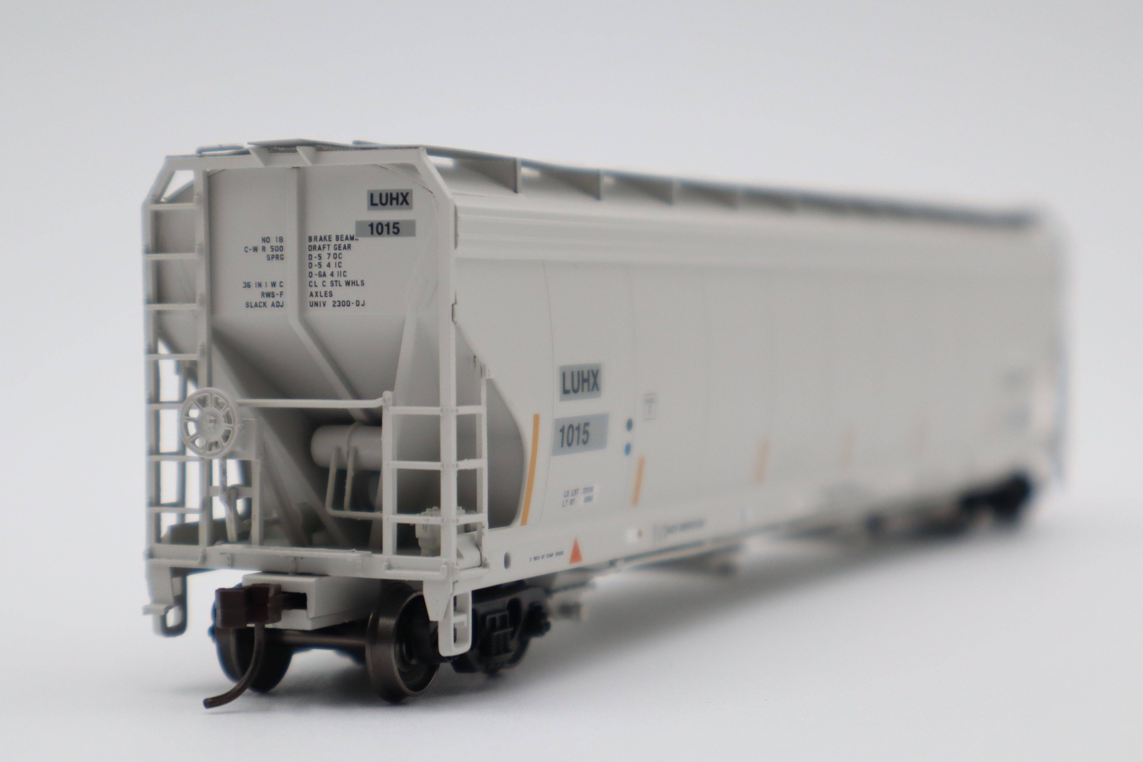 Atlas HO 20007679 - Master - 5800 Centerflow Covered Hopper Car "Luhu Logistics" #1021