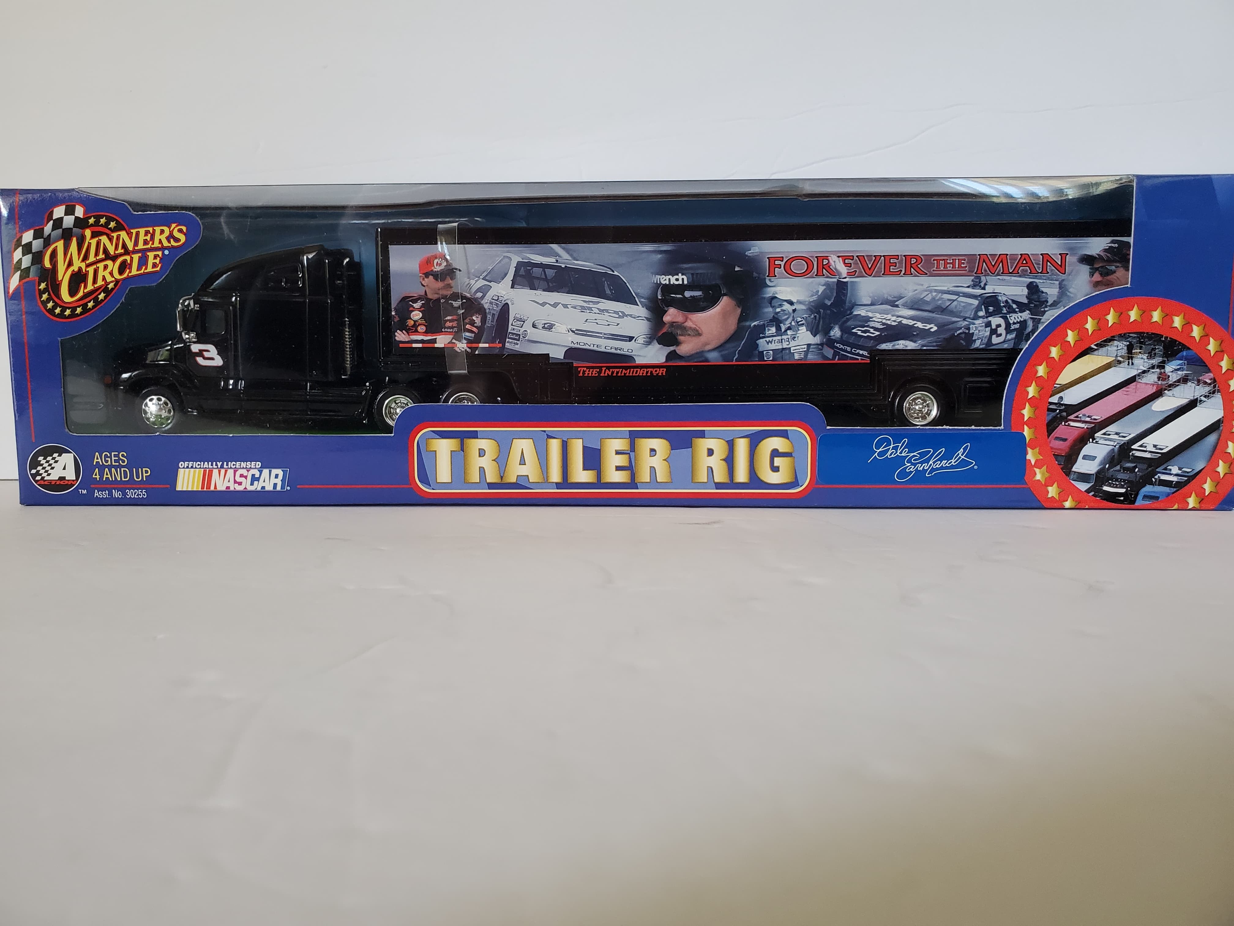 2002 WINNERS CIRCLE - "FOREVER THE MAN" DALE EARNHARDT HAULER - 1/64 Diecast - Second hand - SH026