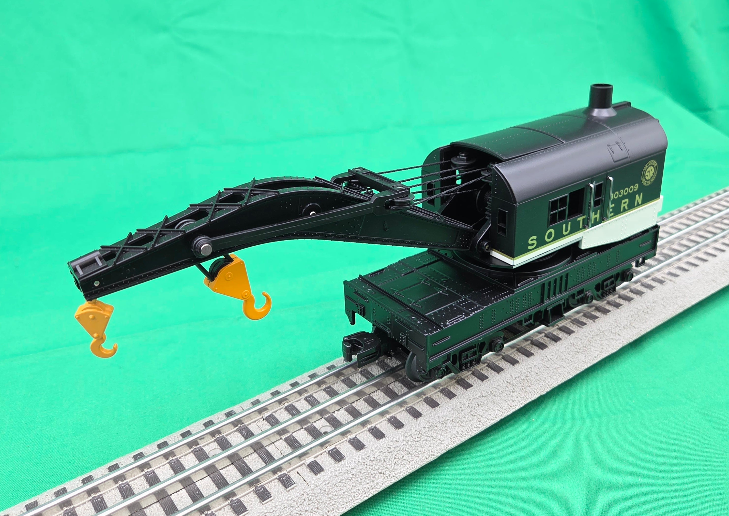 MTH 30-79703 - Crane Car "Southern" #903009 - MrMuffin'sTrains