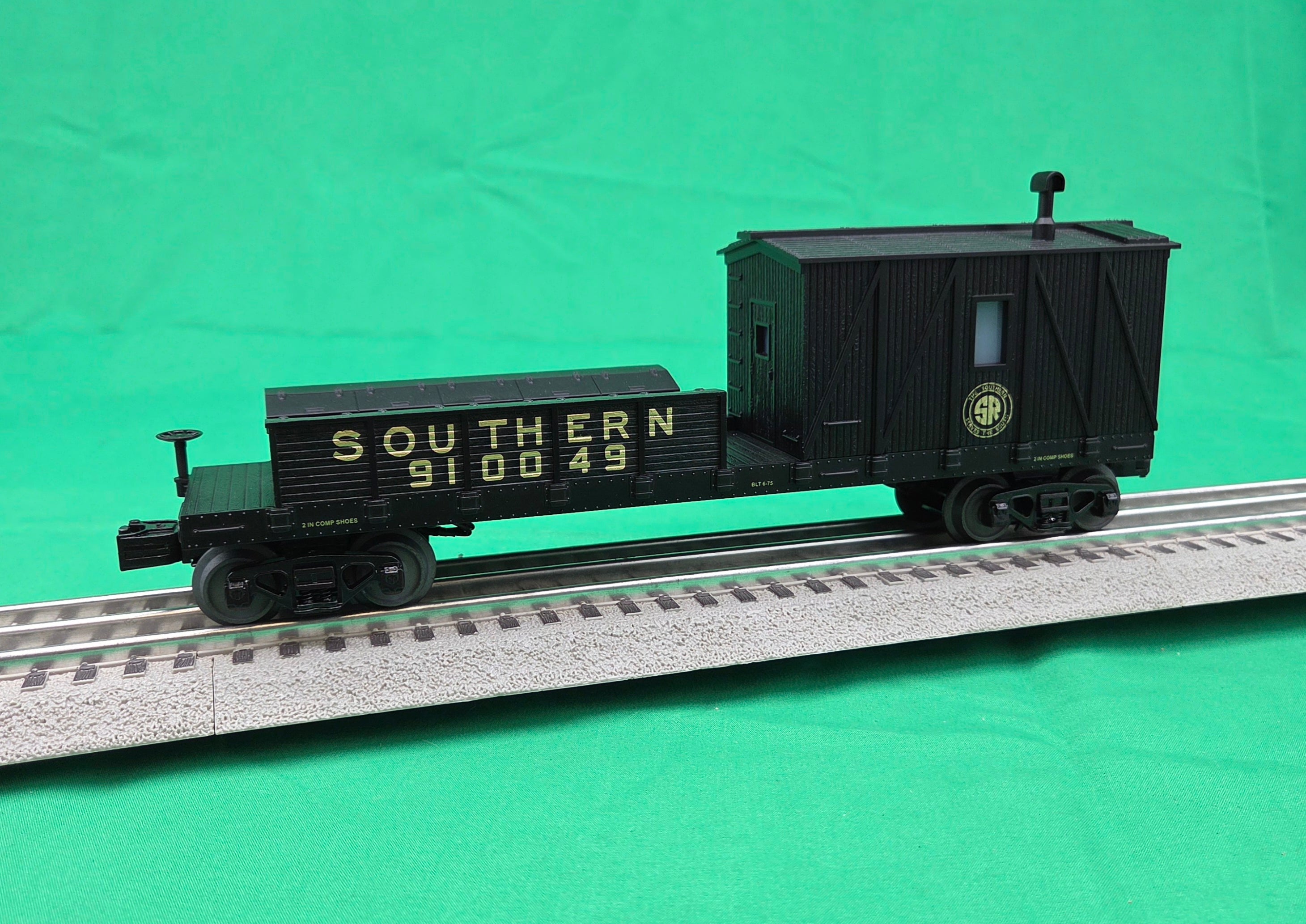 MTH 30-79704 - Crane Tender Car "Southern" #910049 - MrMuffin'sTrains