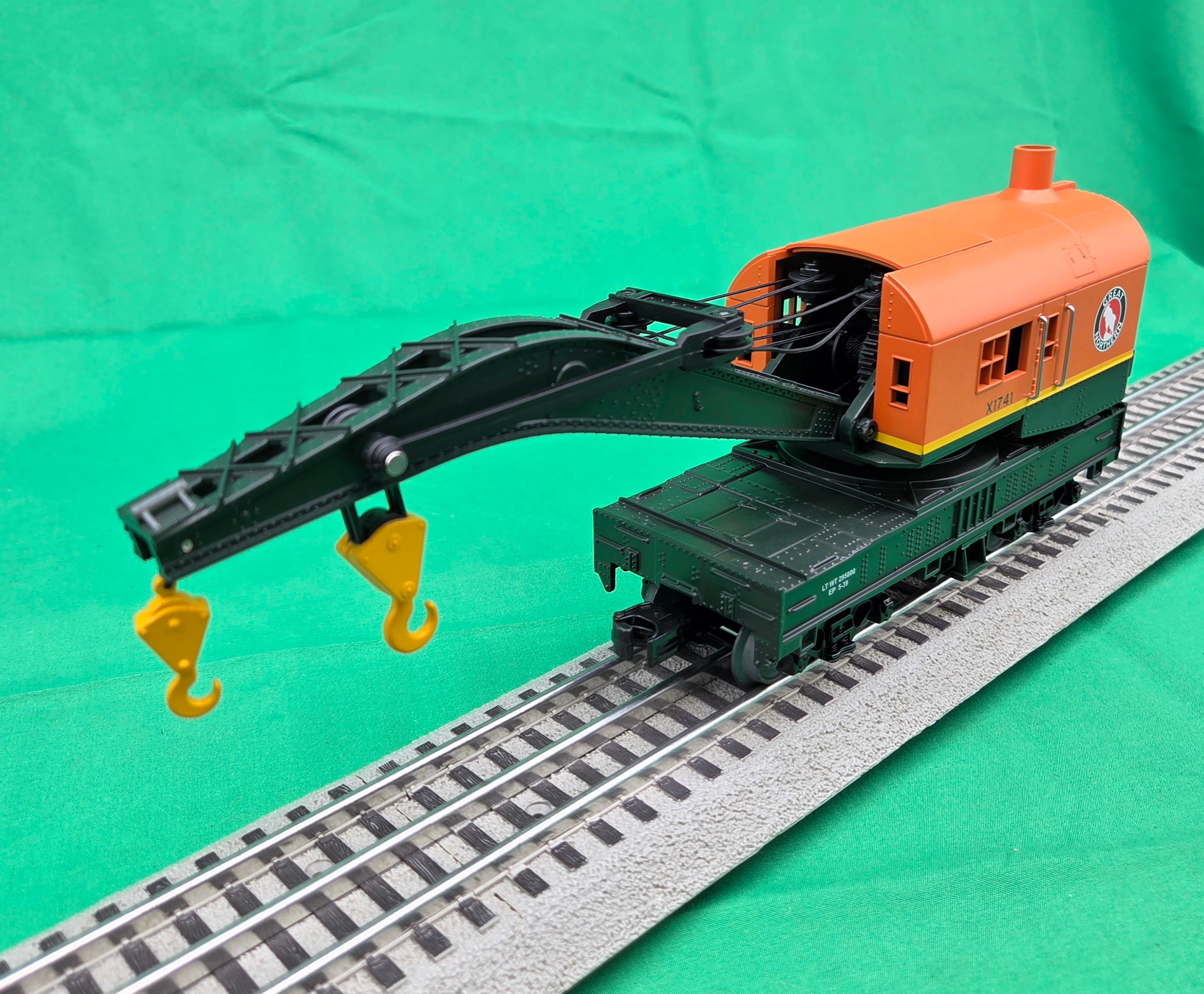 MTH 30-79709 - Crane Car "Great Northern" #X1741 - MrMuffin'sTrains
