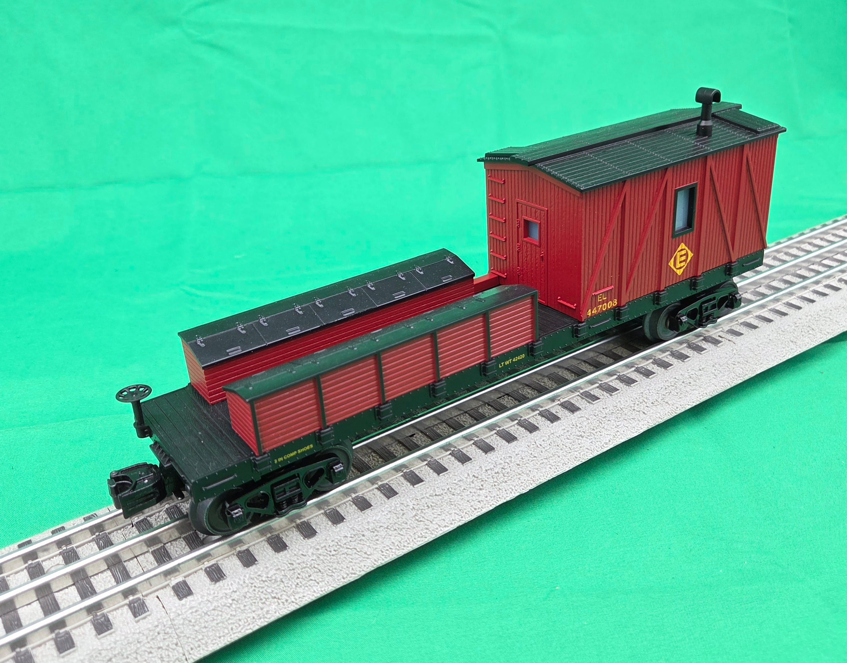 MTH 30-79712 - Crane Tender Car "Erie Lackawanna" #447008 - MrMuffin'sTrains