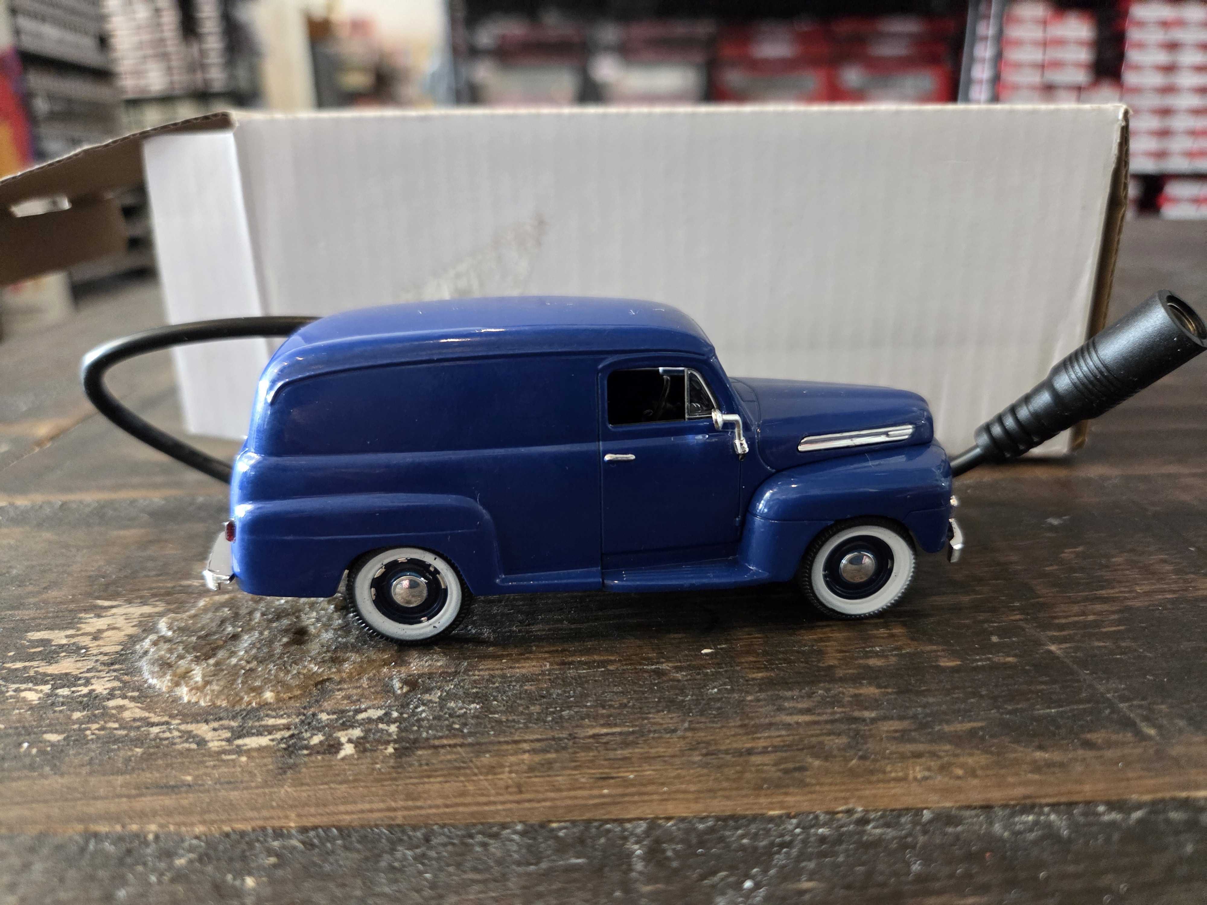 1948 Ford Panel Van (Blue) 1/48 Diecast Car