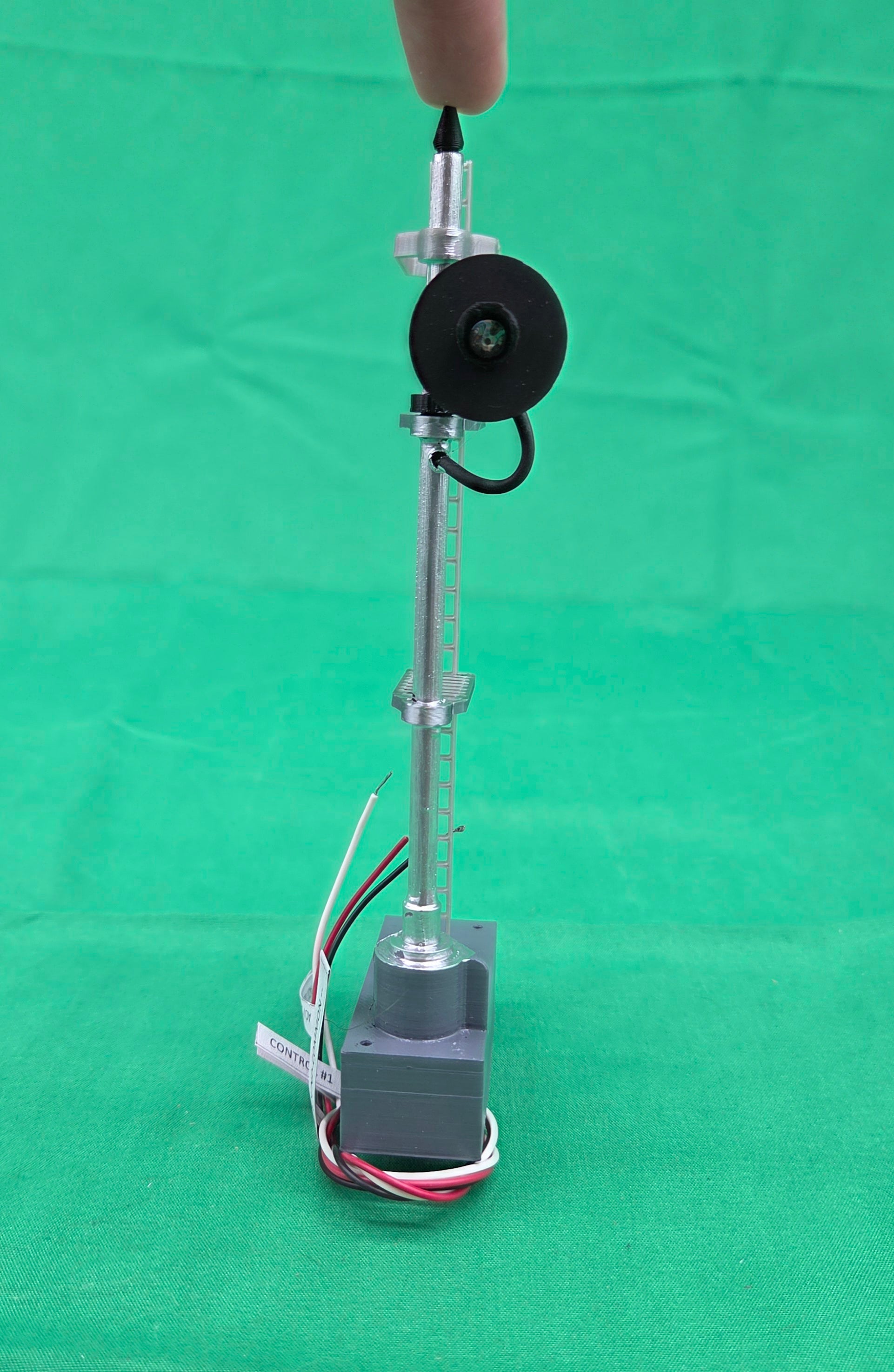 K & R Custom Models #101A - Single Search Light Signal