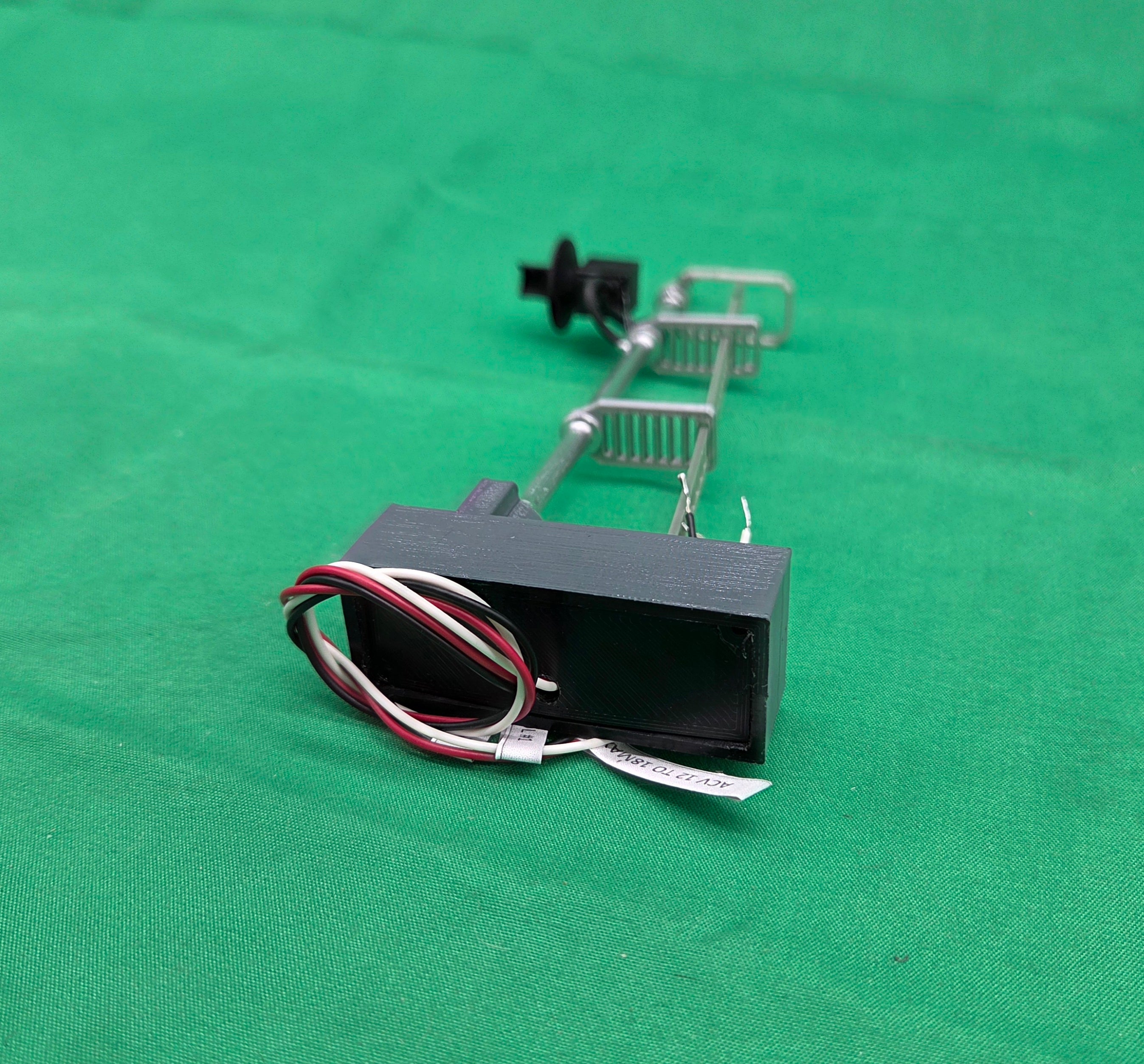 K & R Custom Models #101A - Single Search Light Signal