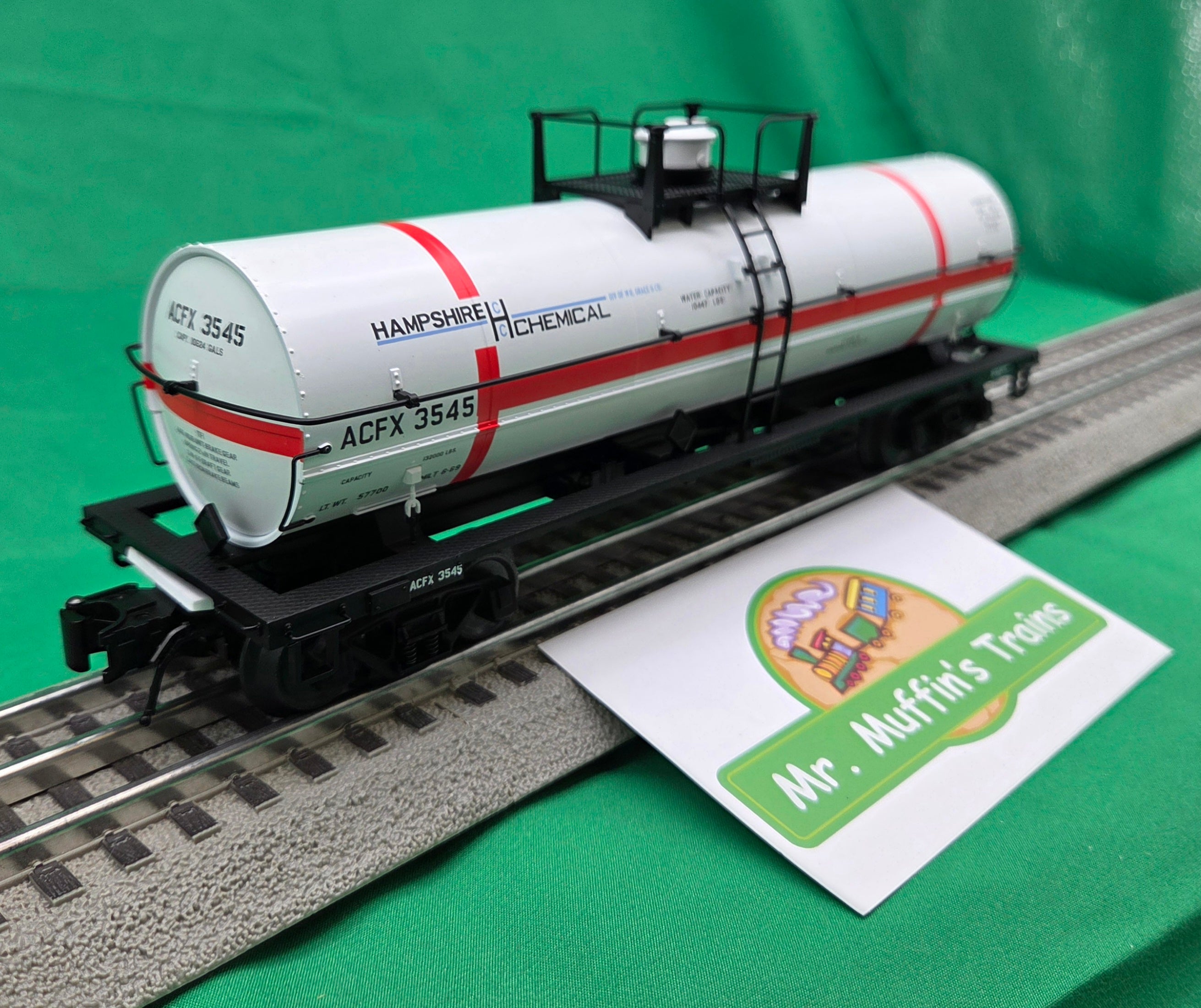Atlas O 3001994 - Master - 11,000 Gallon Tank Car "Hampshire Chemical" (ACFX)