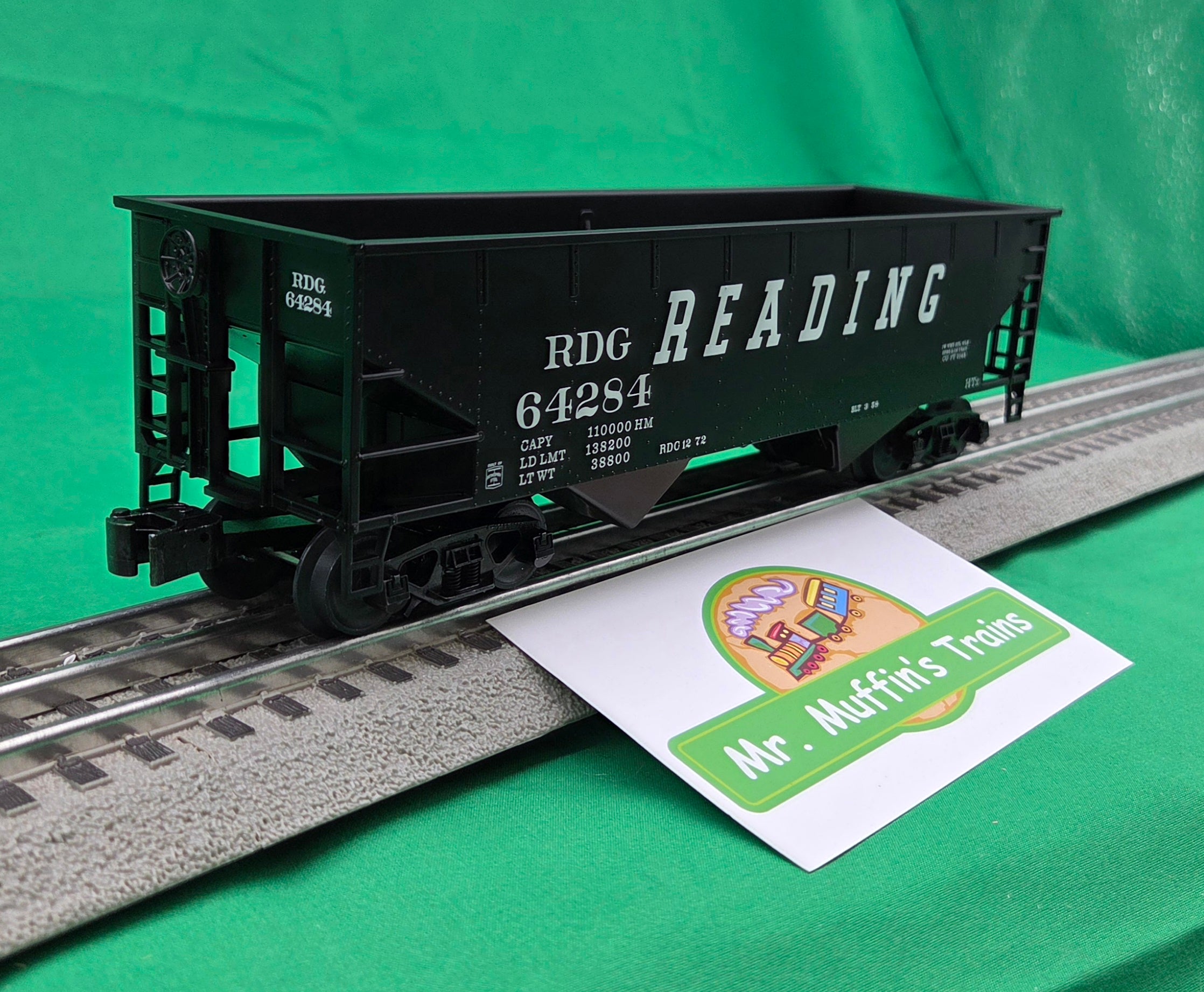 Lionel 2642209 - 2-Bay AAR Hopper Car "Reading" #64284