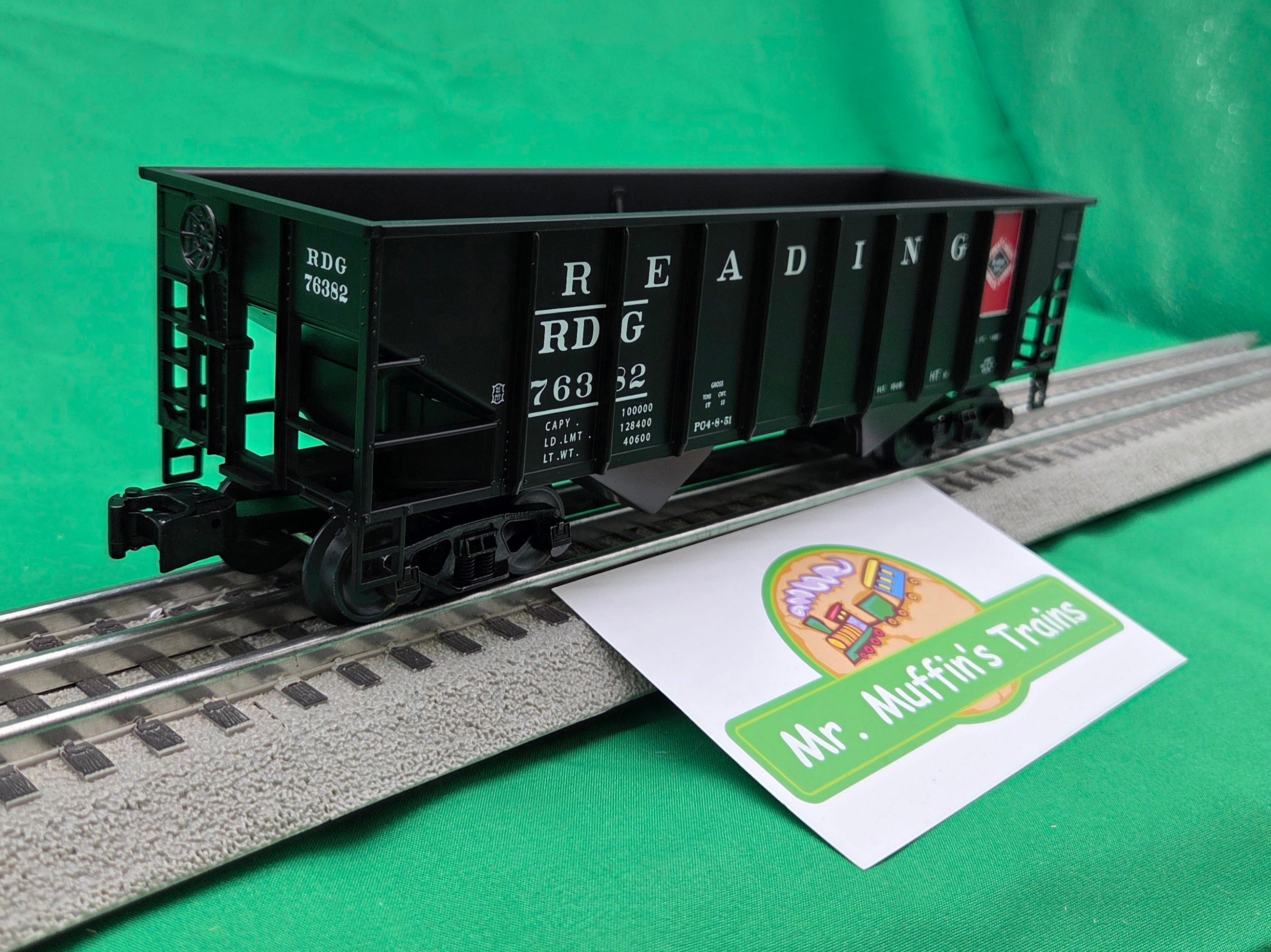 Lionel 2642469 - 2-Bay Hopper Car "Reading" #76382