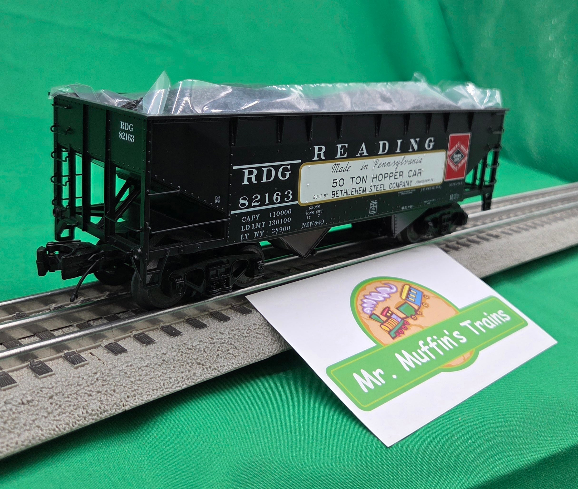 Atlas O 3001298 - Premier - 2-Bay Offset Hopper Car "Reading" (Bethlehem Steel) #82163