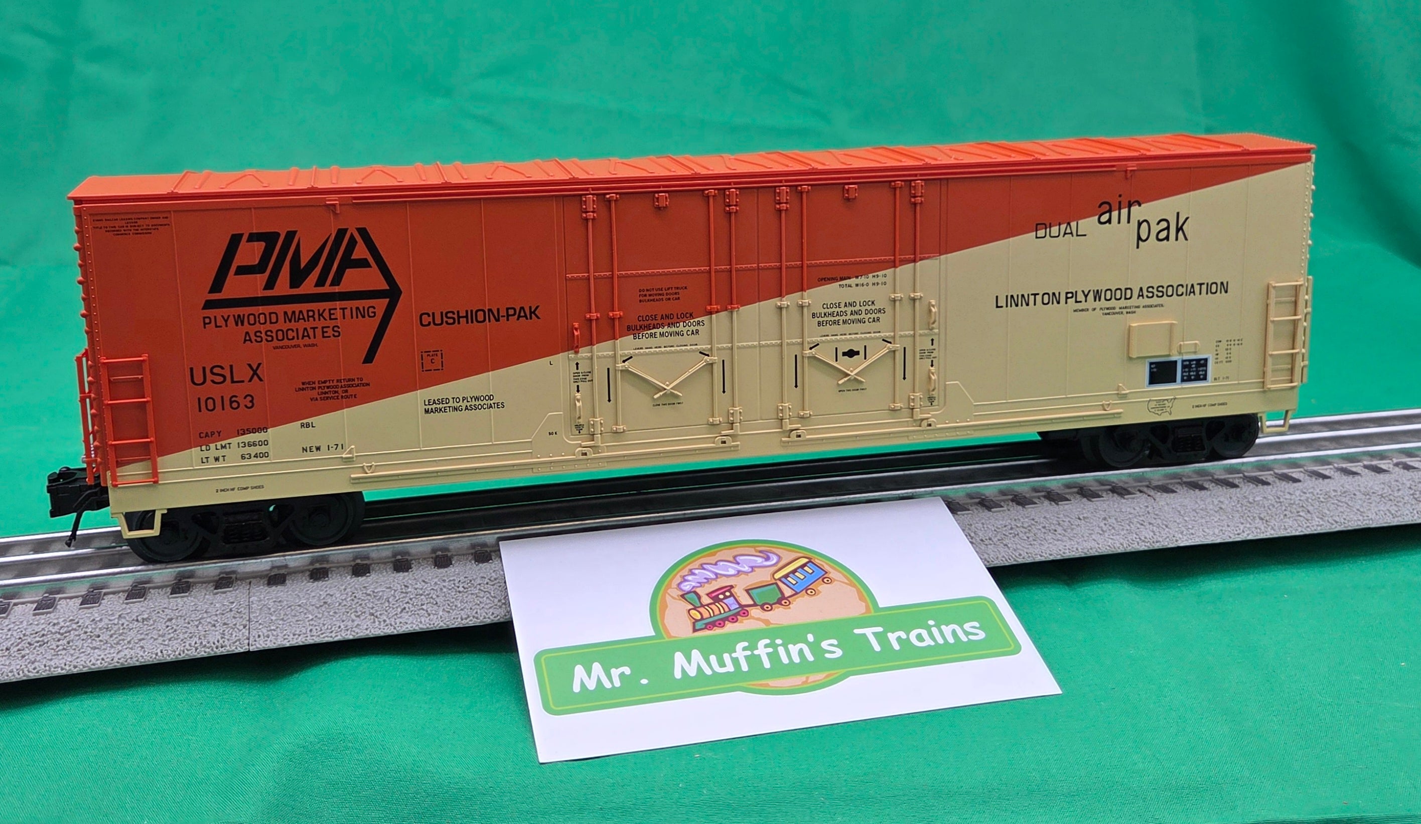 Atlas O 3001990 - Master - 53' Evans Double Plug Door Box Car "USLX" (Plywood Marketing Associates)