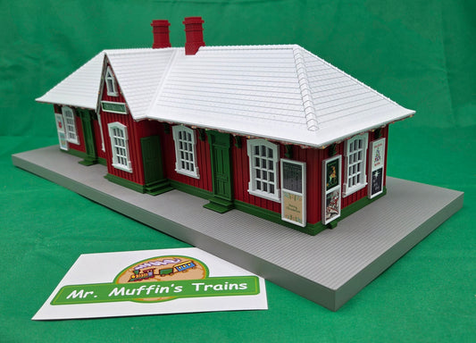 MTH 30-90761 - RailKing - Country Passenger Station "Christmastown" w/ Operating Christmas Lights