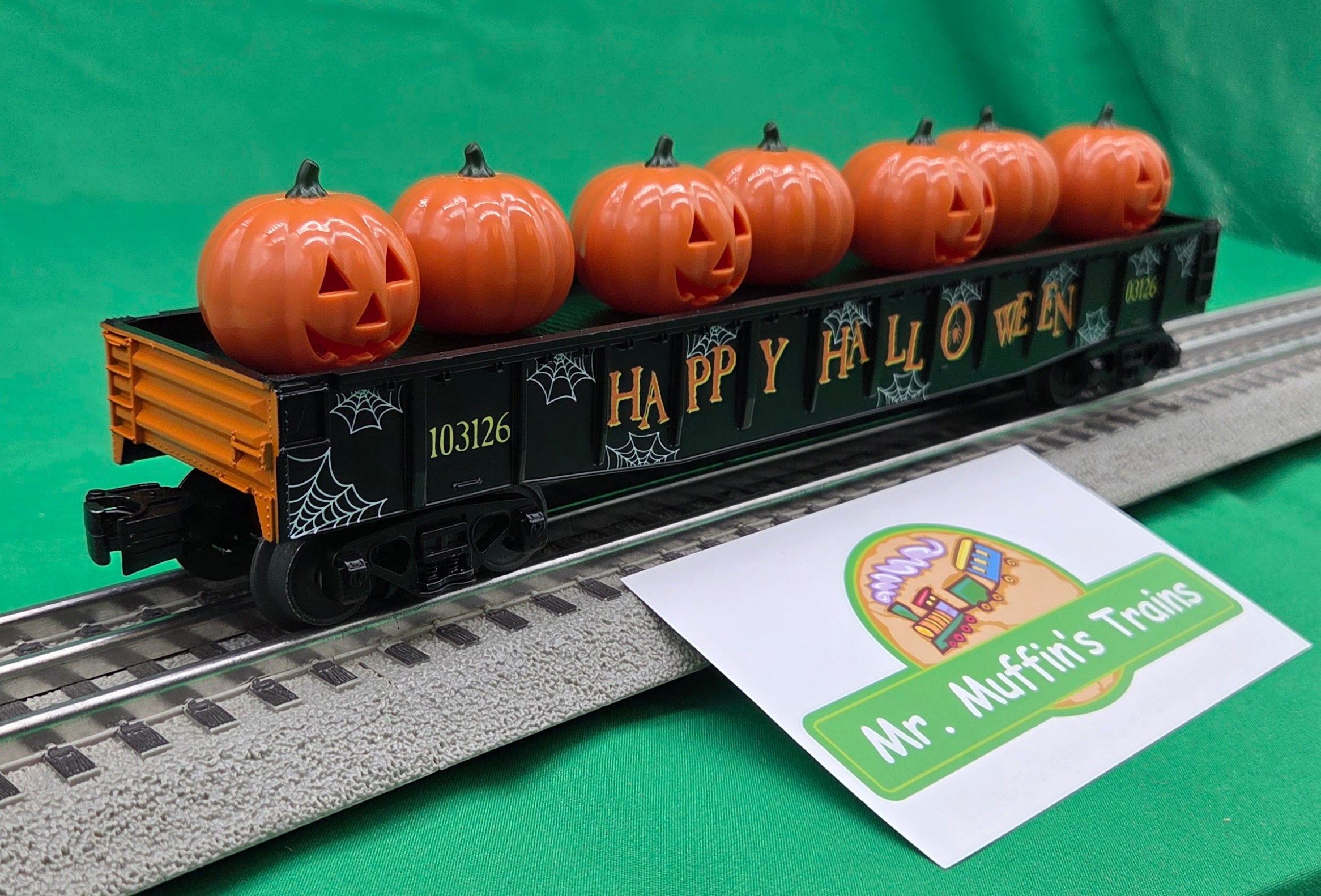 MTH 30-72270 - RailKing - Gondola Car "Halloween" #103126 w/ Flickering Lighted Jack-O-Lanterns