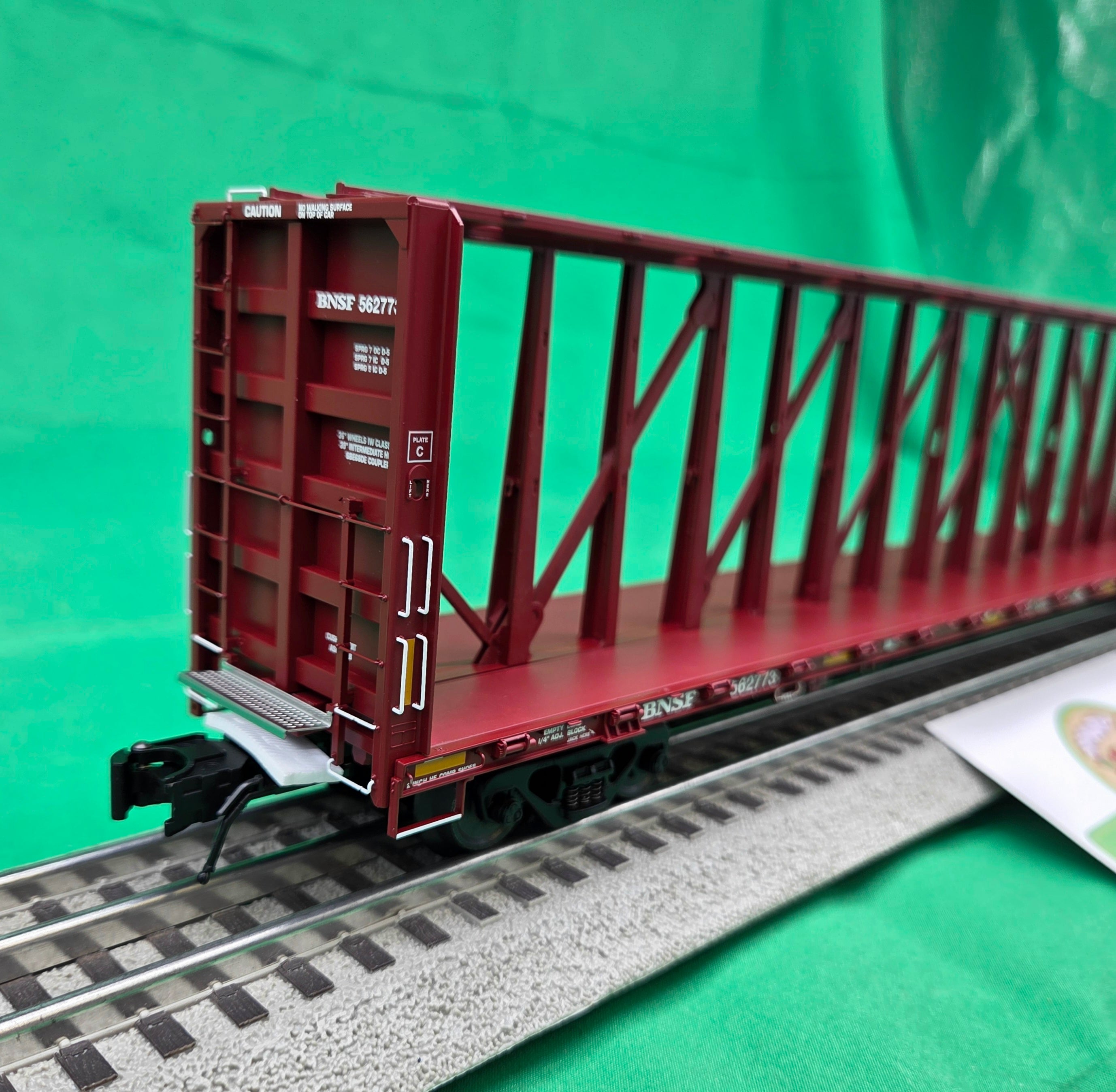 Atlas O 3001788 - Master - 73' Center Divider Flat Car "BNSF"