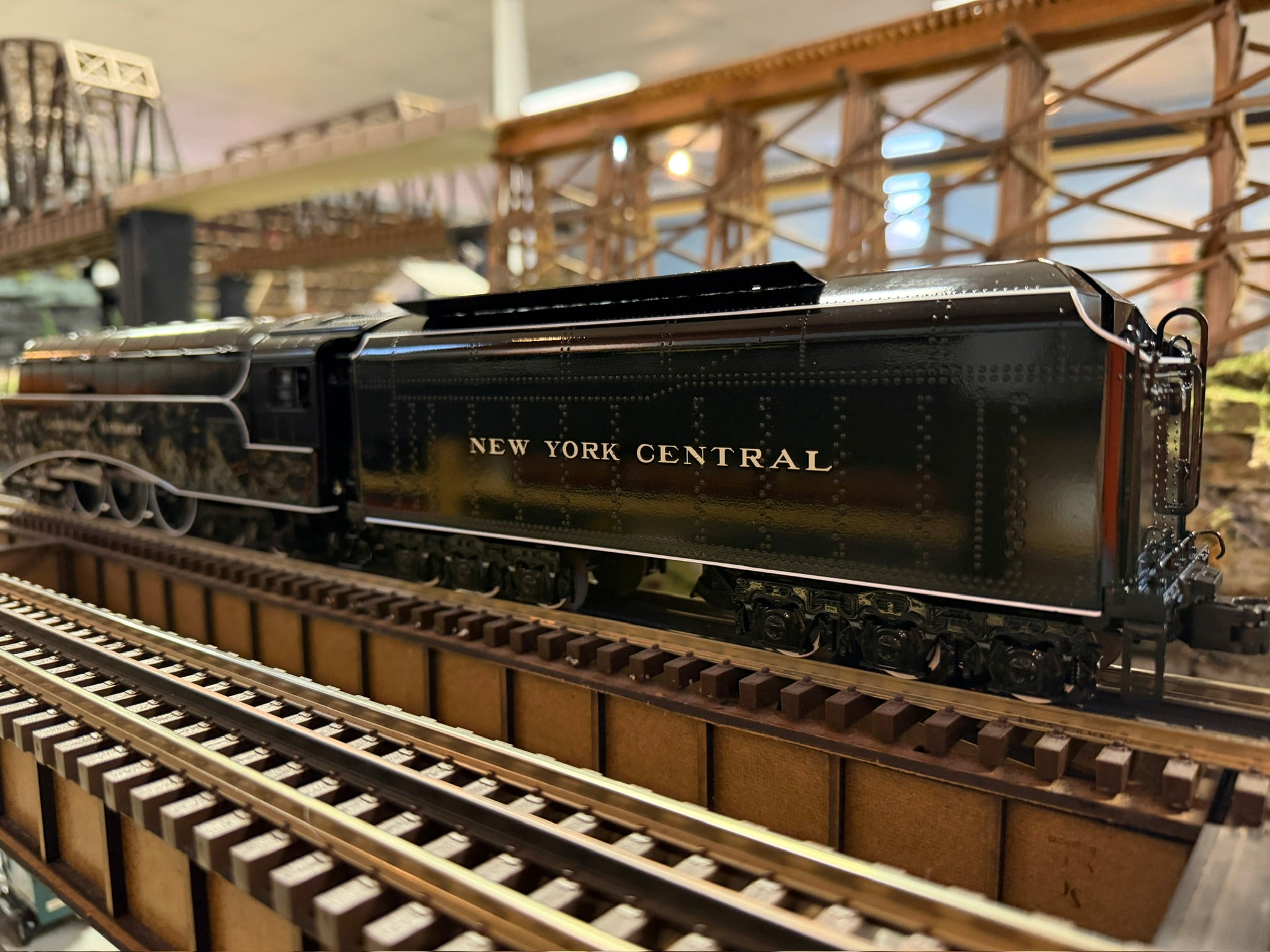Lionel 2531870 - Vision Line Commodore Vanderbilt Hudson Steam Locomotive "New York Central" (All Black) - Custom Run for MrMuffin'sTrains - MrMuffin'sTrains