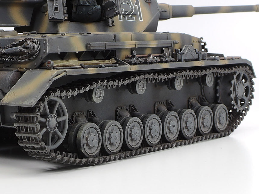 Tamiya 25209 - German Panzer IV Ausf.G Early Motorcycle Set Eastern Front - 1/35 Scale Model Kit