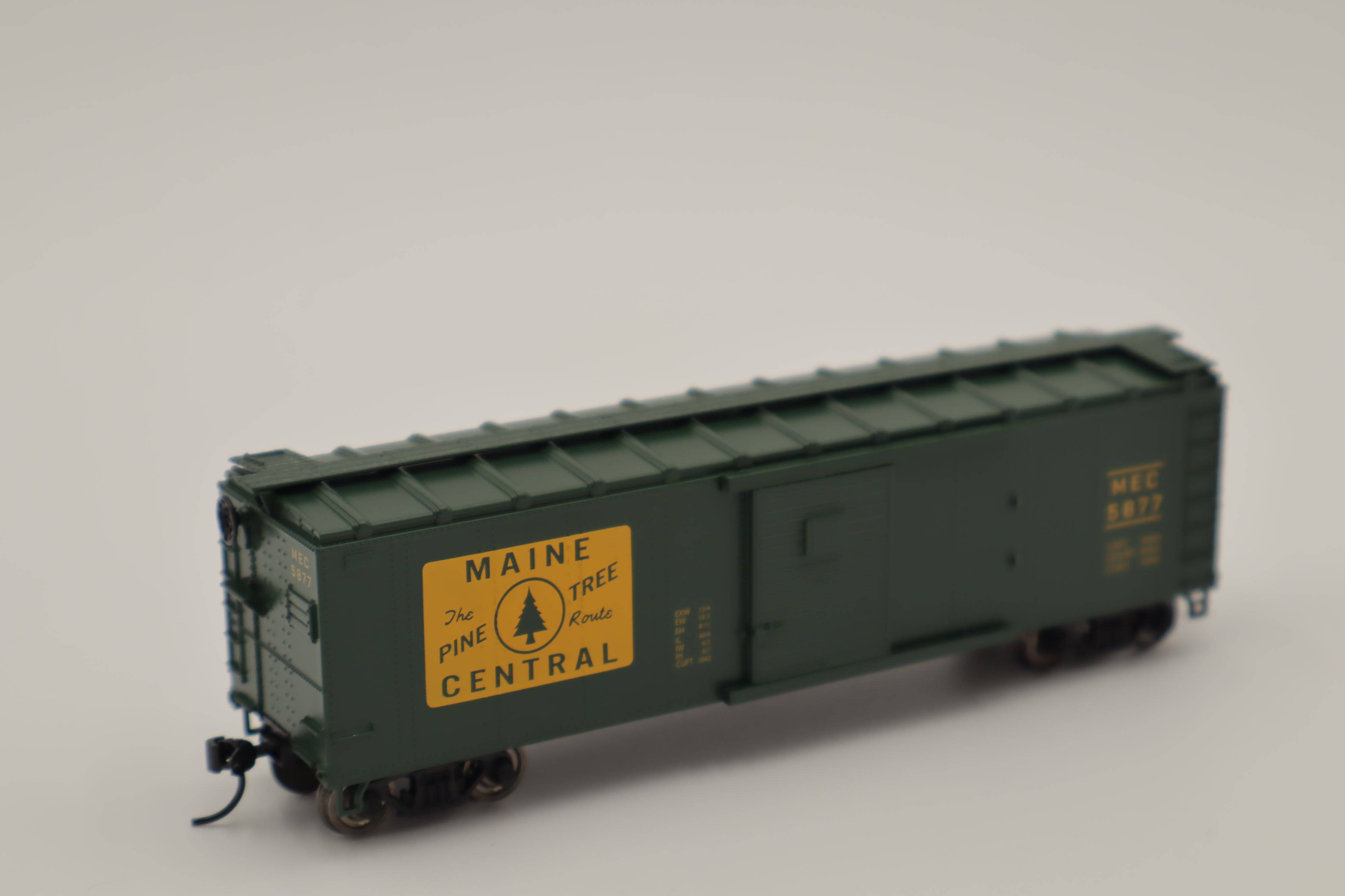 Lionel HO 2454010 - Boxcar "Maine Central" #5877