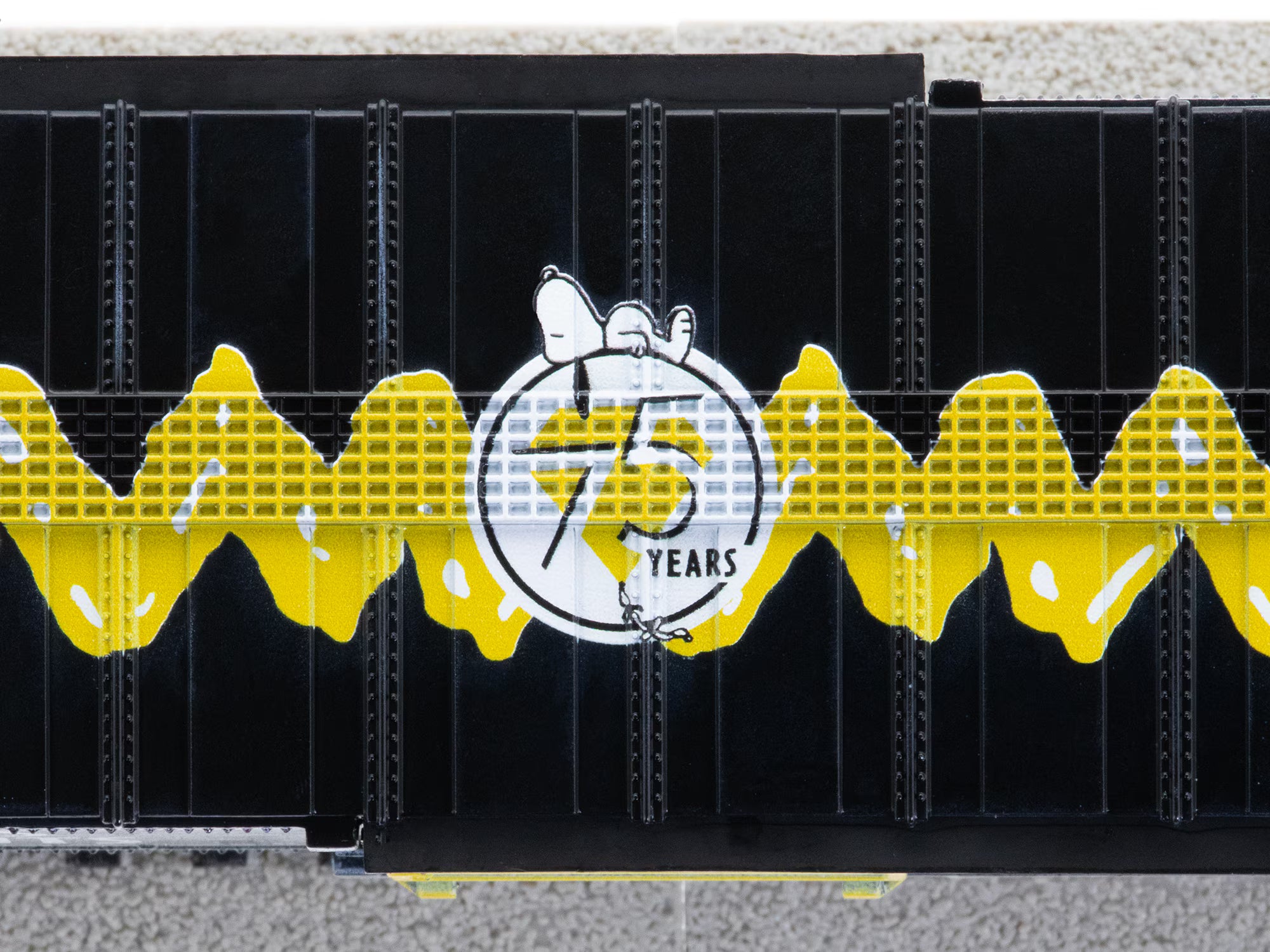 Lionel 2538350 - 75th Anniversary Boxcar "Peanuts"