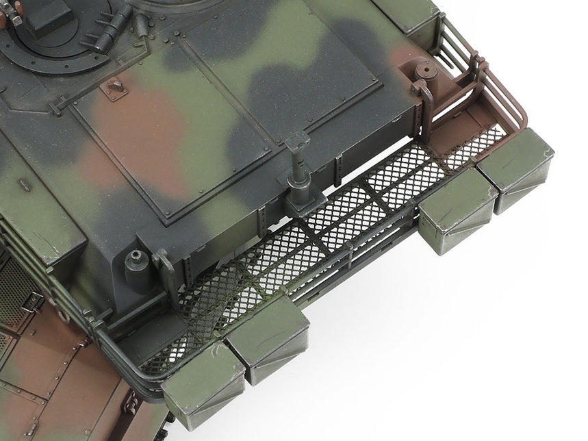 Maquette Tamiya Char US M1A2 Abrams 1/35 Maquette Tamiya Char US M1A2 Abrams 1/35