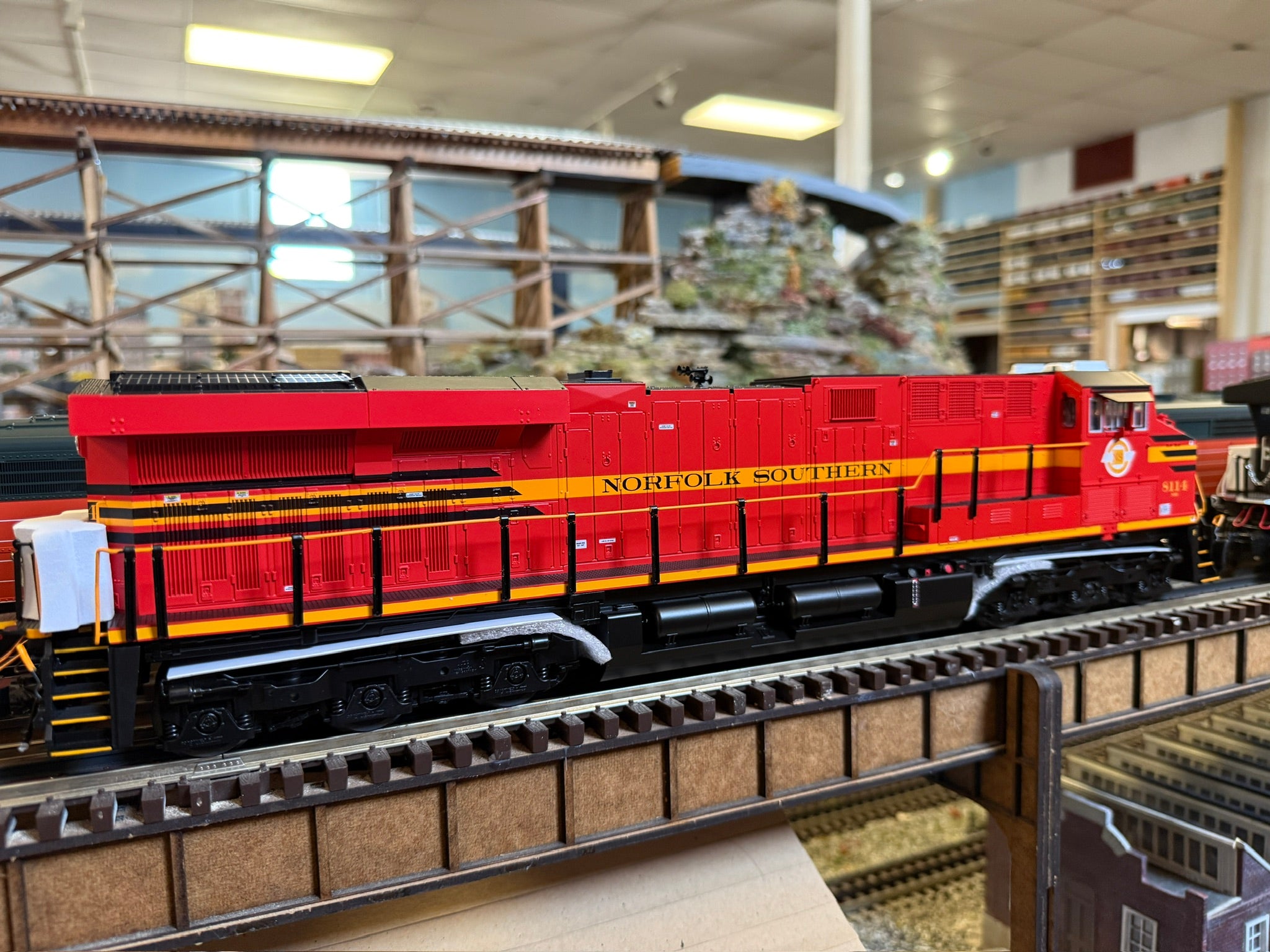 Lionel 2533629 - Legacy ES44 Diesel Locomotive "Norfolk Southern" #8114 (Non-Powered)