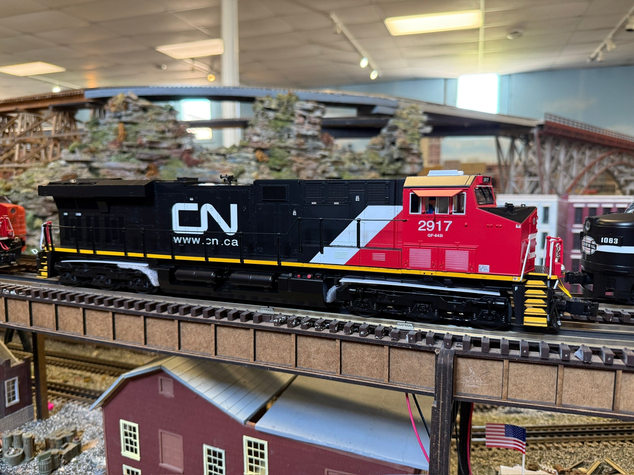 Lionel 2533662 - Legacy ES44 Diesel Locomotive "Canadian National" #2943