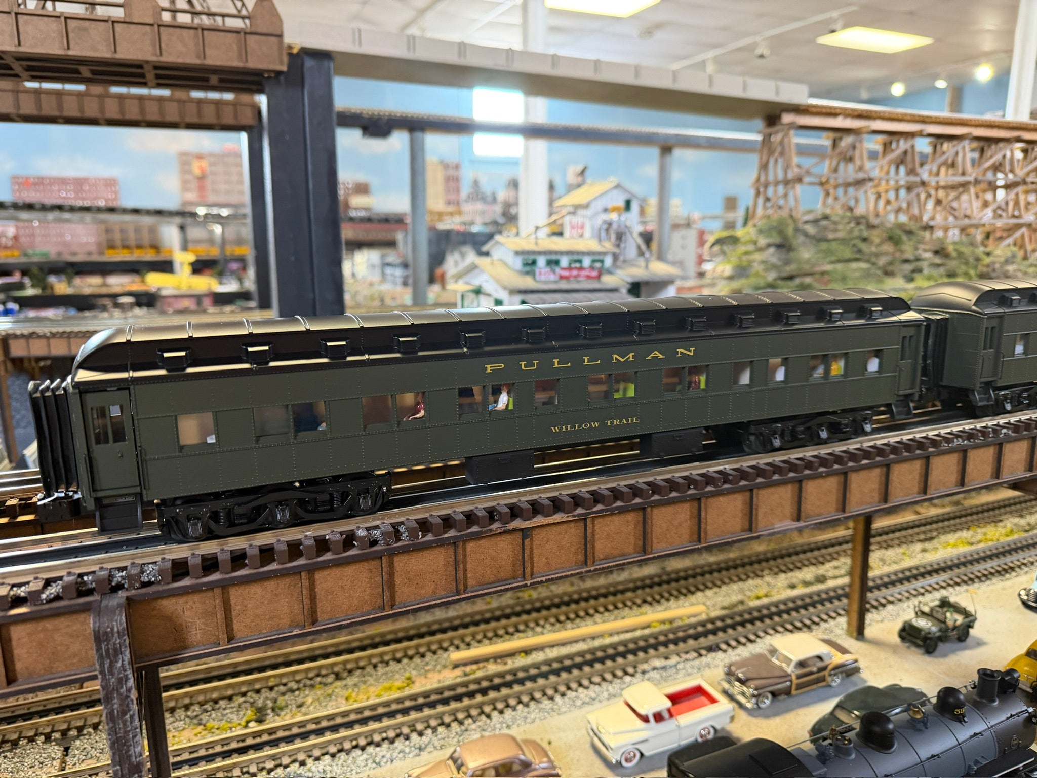 Lionel 2527590 - 20th Century 18" Passenger Car "Pullman" (2-Car) Set #1