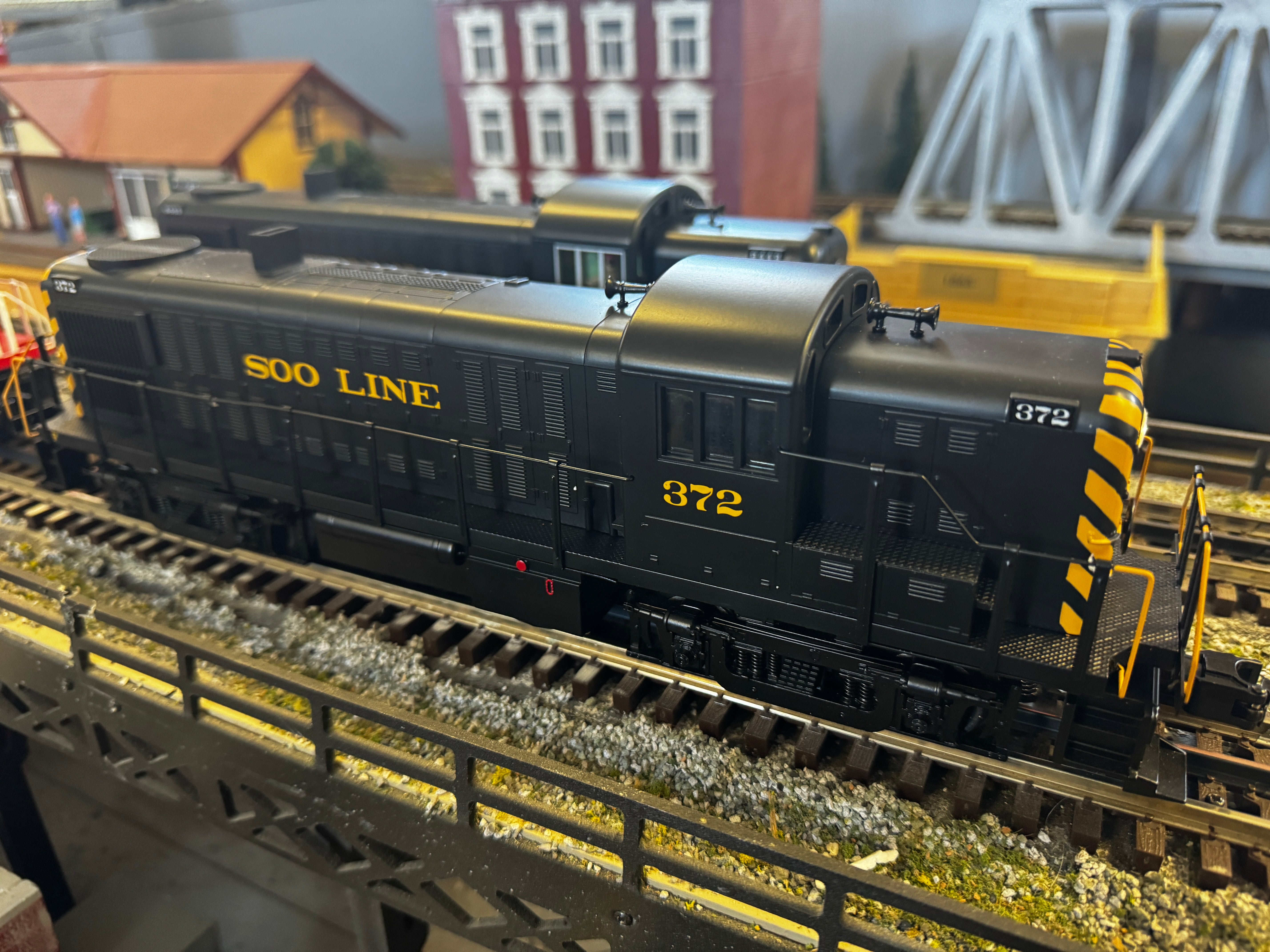 MTH 30-21184-1 - RS-3 Diesel Engine "SOO Line" #372 w/ PS3 - Custom Run for MrMuffin'sTrains