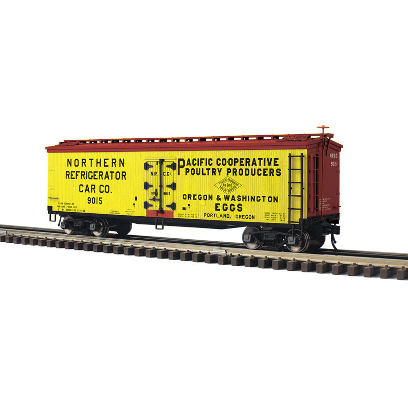 Atlas O 3001685 - Master - 40' Wood Reefer "Pacific Cooperative Poultry" (NRCC)
